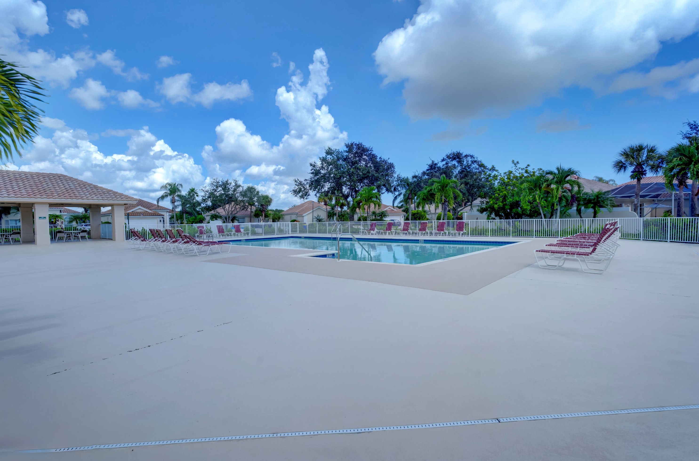 8324 Double Tree Dr, Hobe Sound FL  33455-8214 exterior