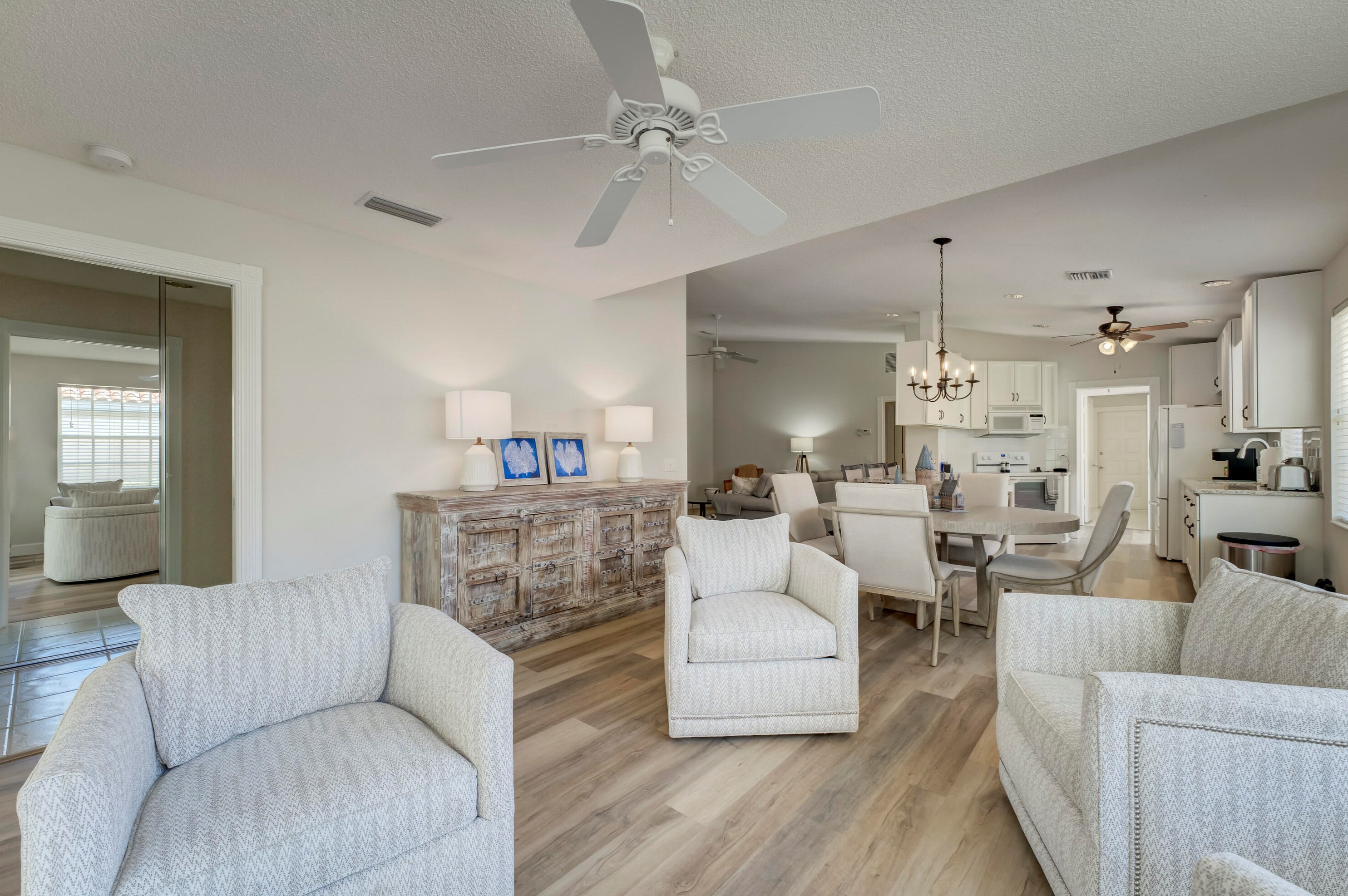 8324 Double Tree Dr, Hobe Sound FL  33455-8214 exterior