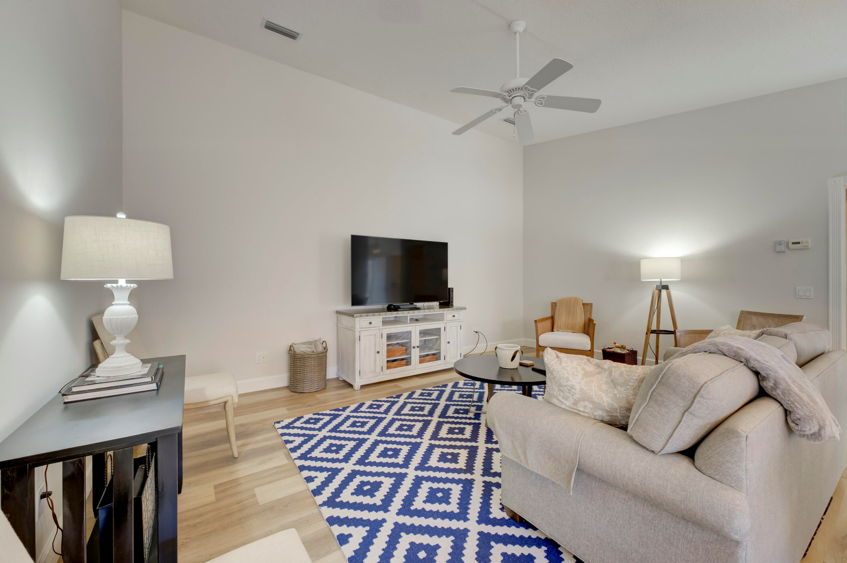 8324 Double Tree Dr, Hobe Sound FL  33455-8214 exterior