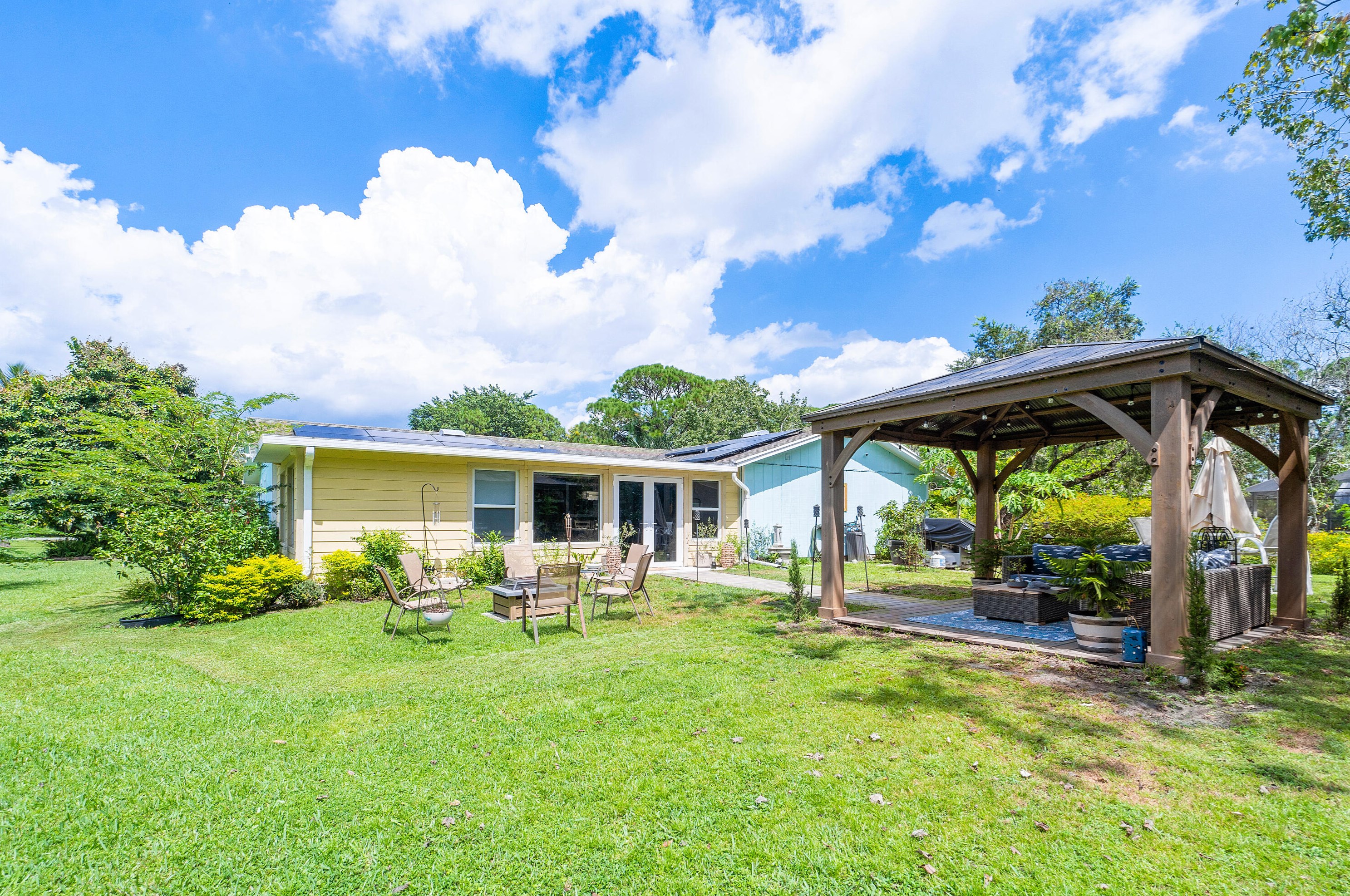 13886 158th St, Jupiter FL  33478-8515 exterior