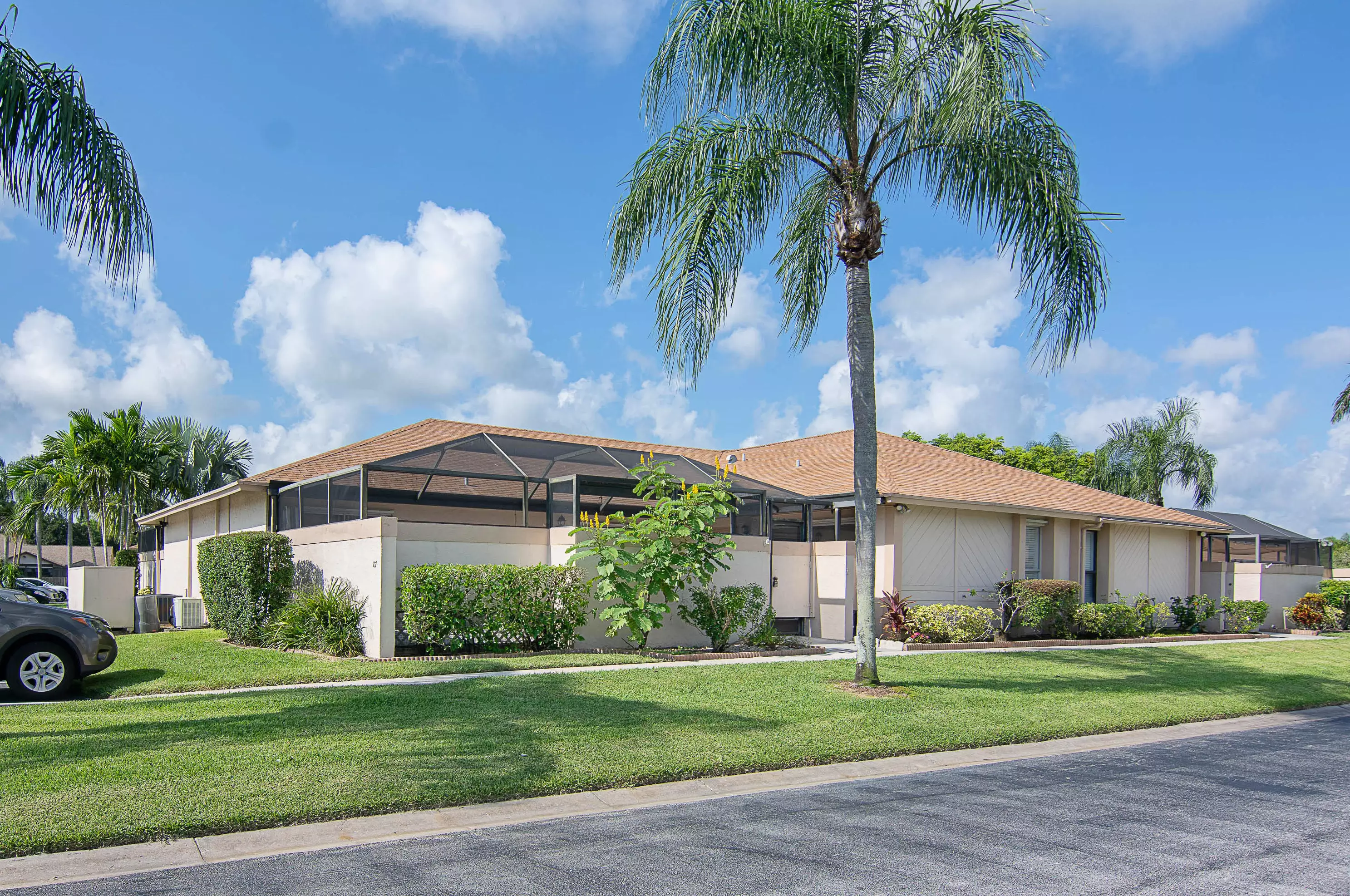 107 Bent Arrow Dr, Jupiter FL  33458-8690 exterior