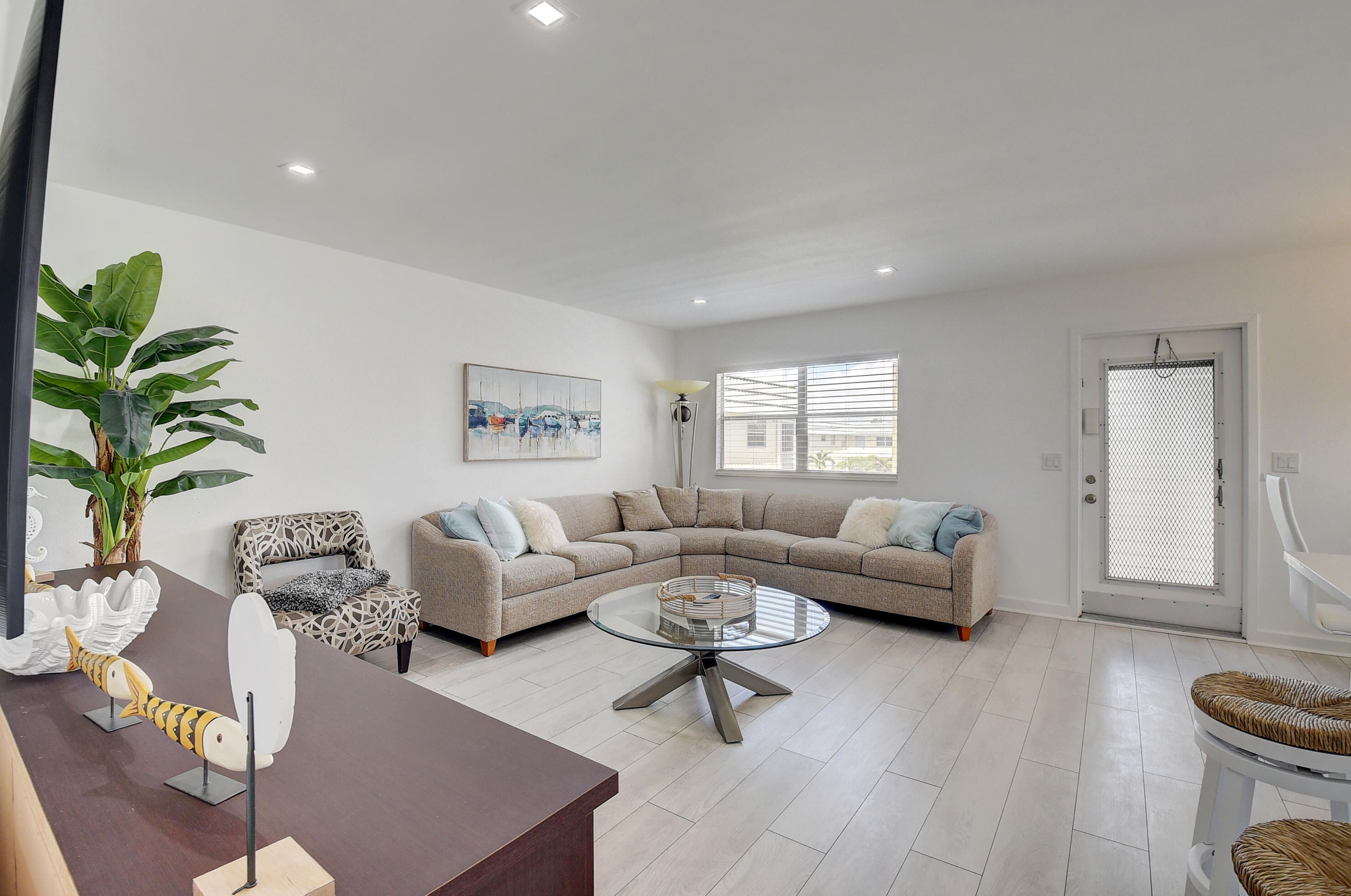 461 Brittany J, Delray Beach, FL 33446