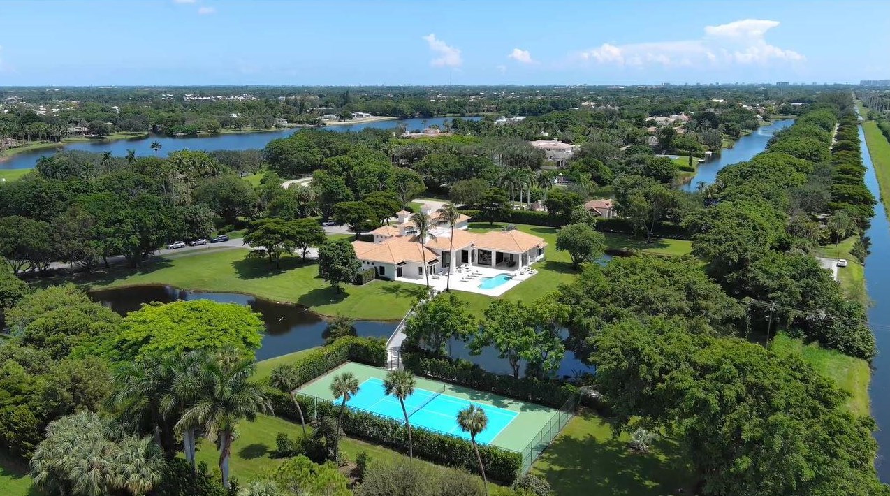 6009 Le Lac Rd, Boca Raton FL  33496-2302 exterior