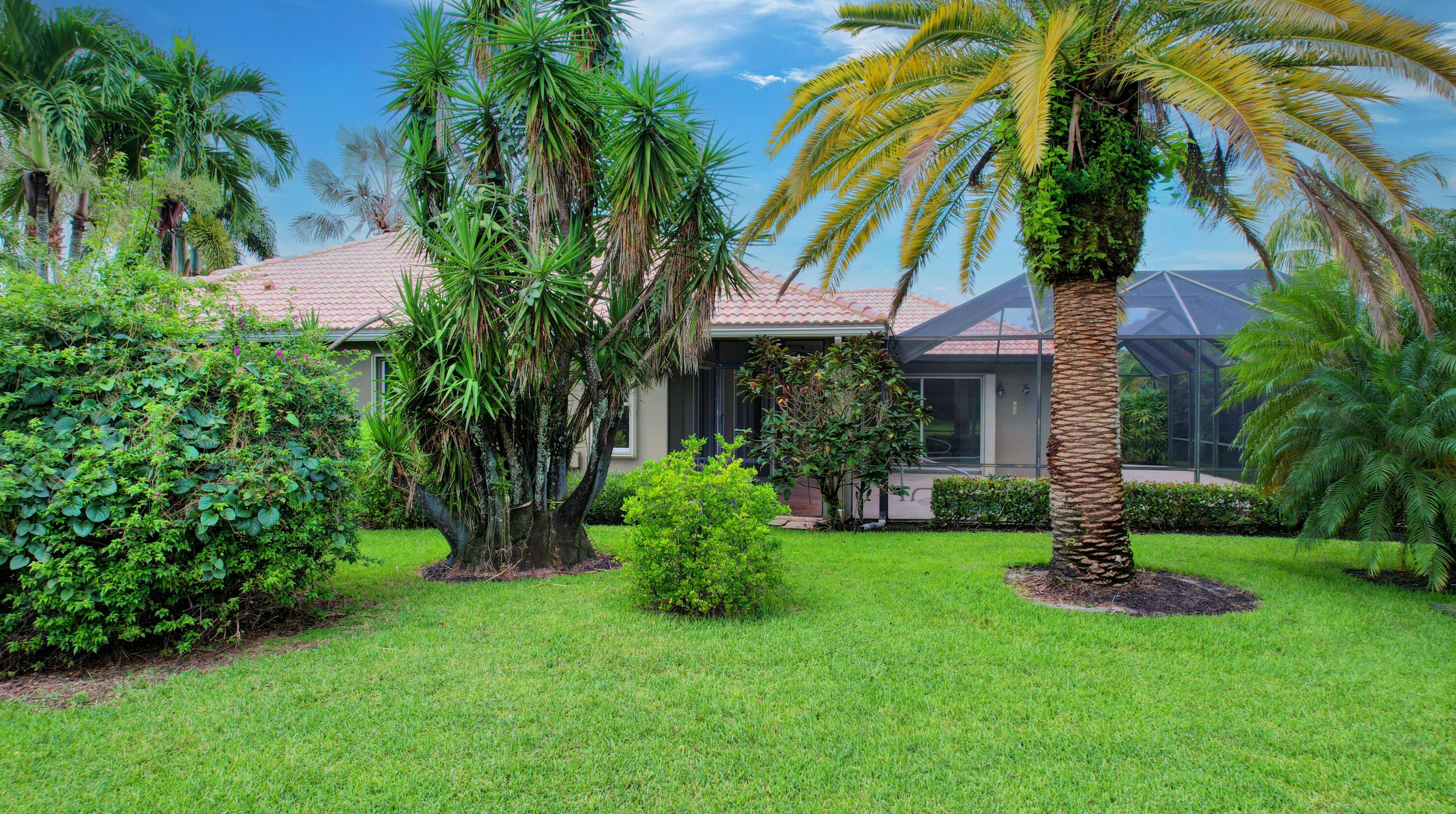 4372 Silver Glen Dr, Lake Worth FL 33449-8327 exterior