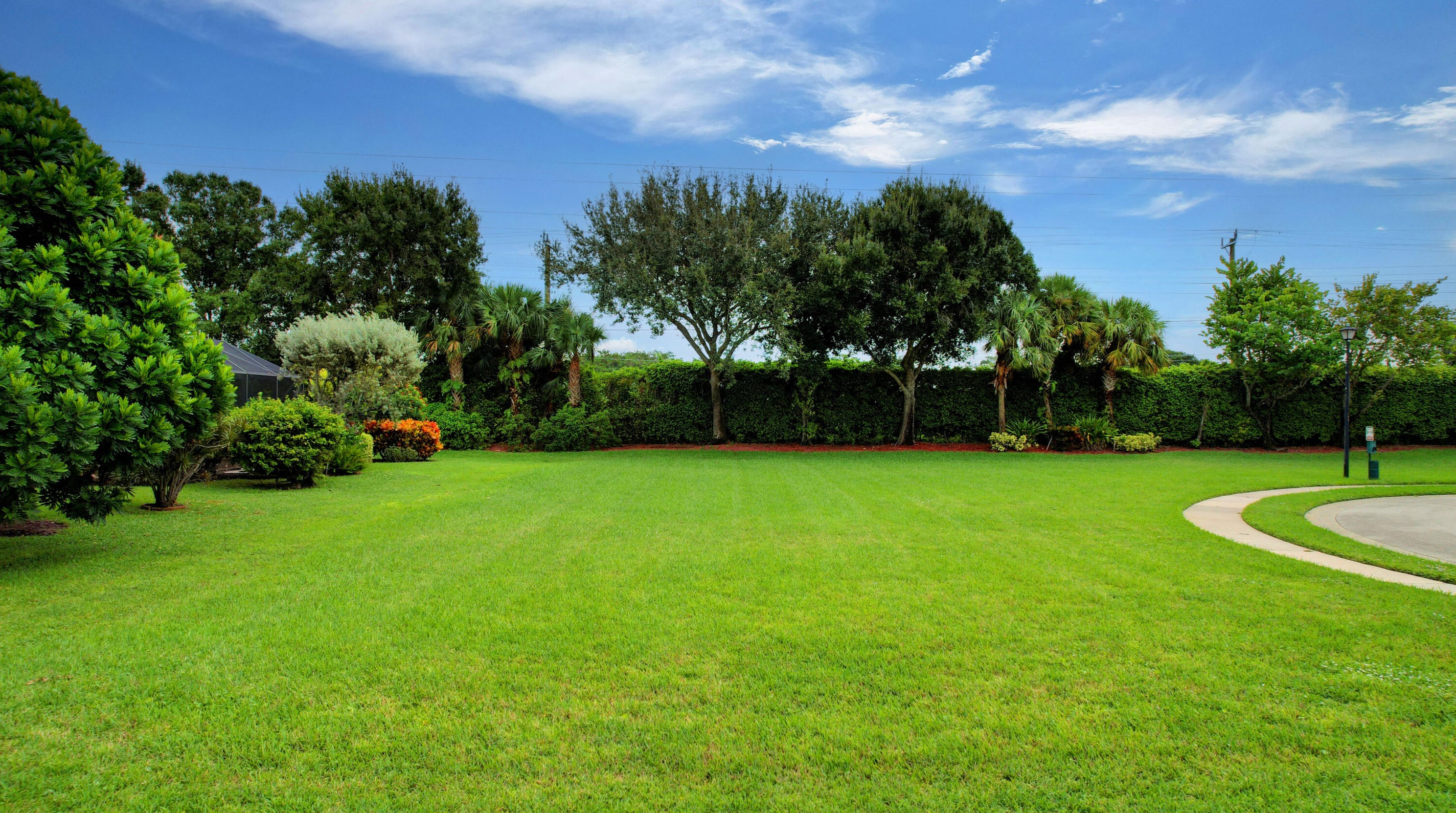 4372 Silver Glen Dr, Lake Worth FL 33449-8327 exterior