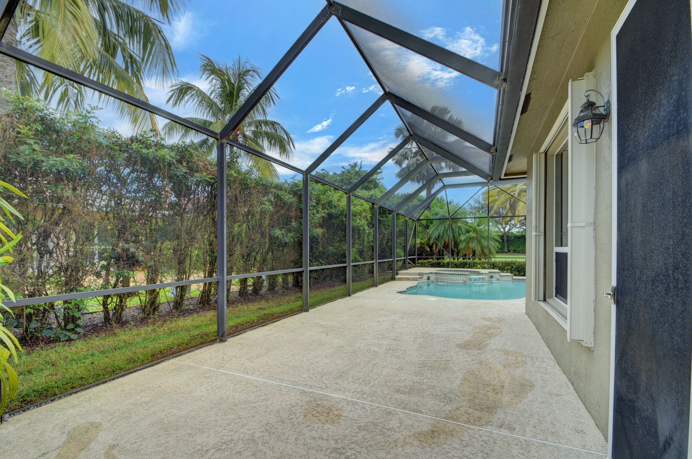 4372 Silver Glen Dr, Lake Worth FL 33449-8327 exterior