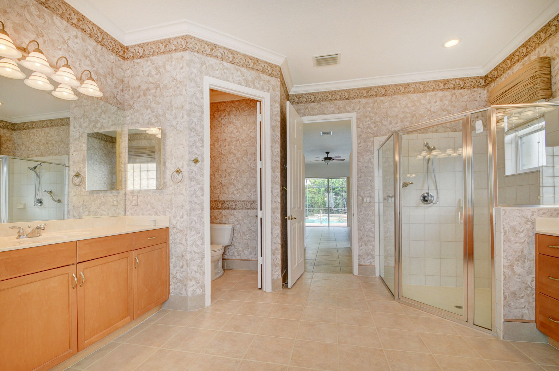 4372 Silver Glen Dr, Lake Worth FL 33449-8327 exterior