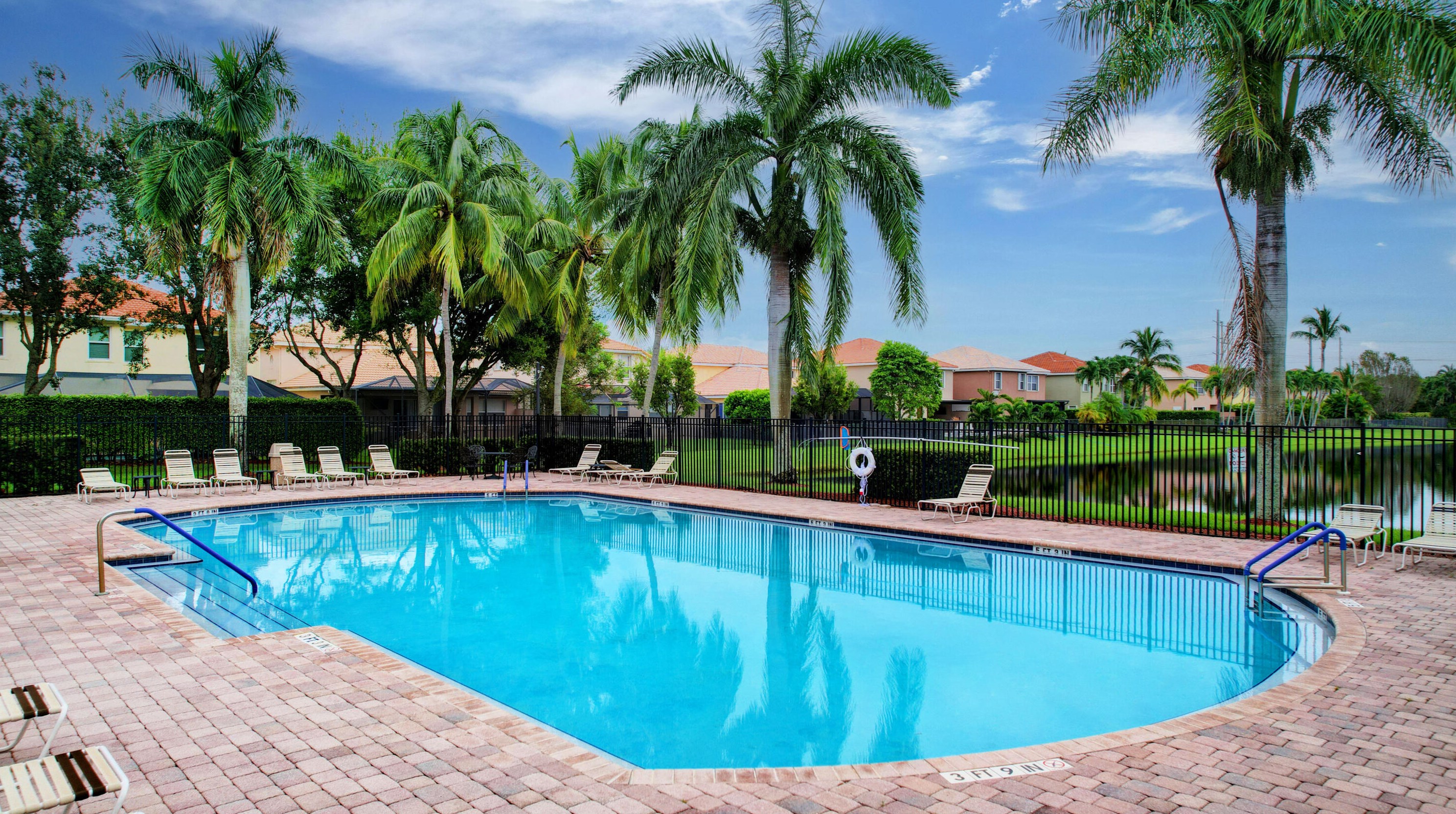 4372 Silver Glen Dr, Lake Worth FL 33449-8327 exterior