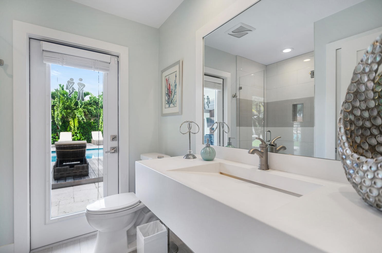 22 Hbr Dr, Lake Worth FL  33460-6329 exterior