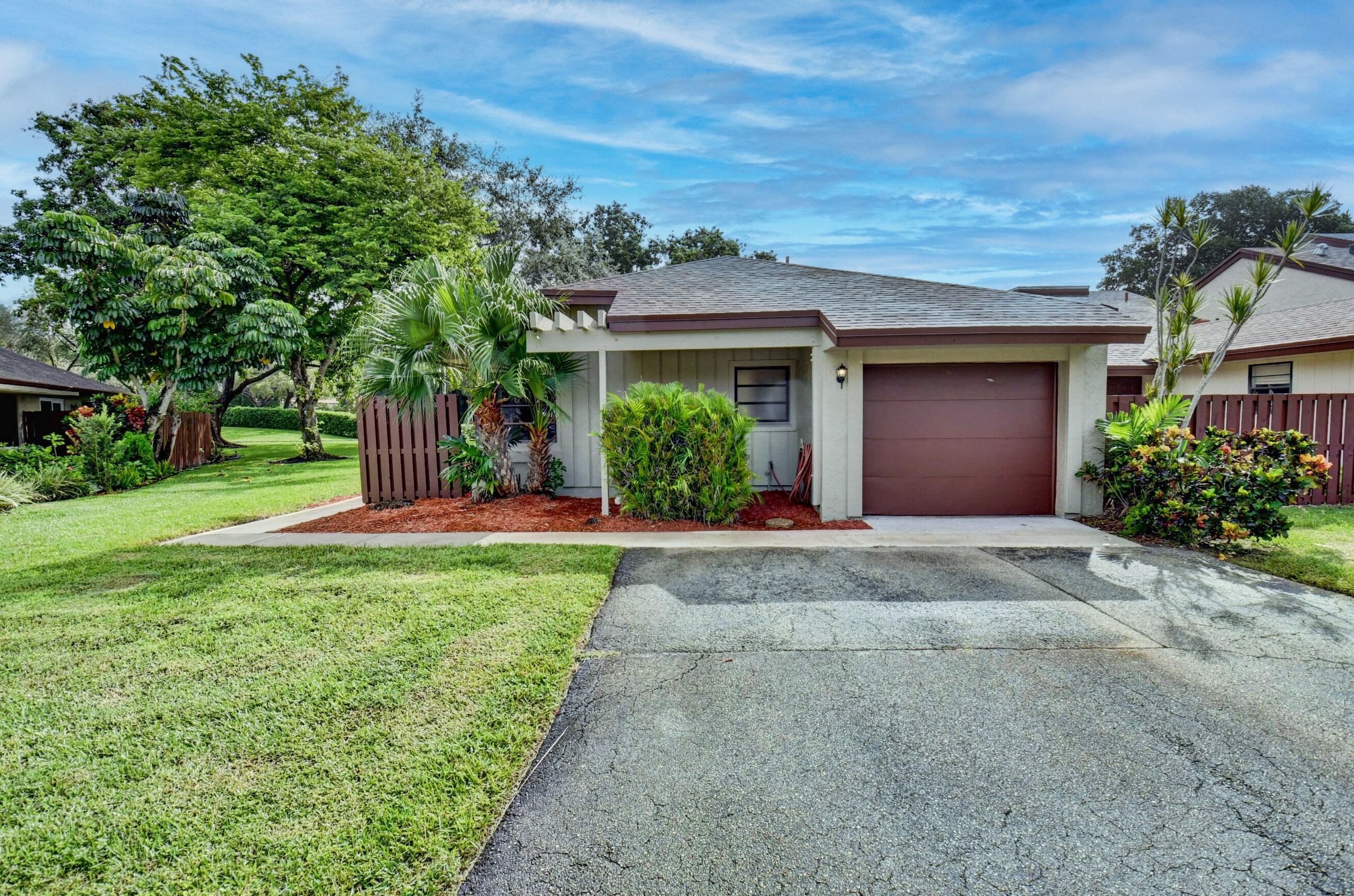 22580 Vistawood Way, Boca Raton FL  33428-5563 exterior