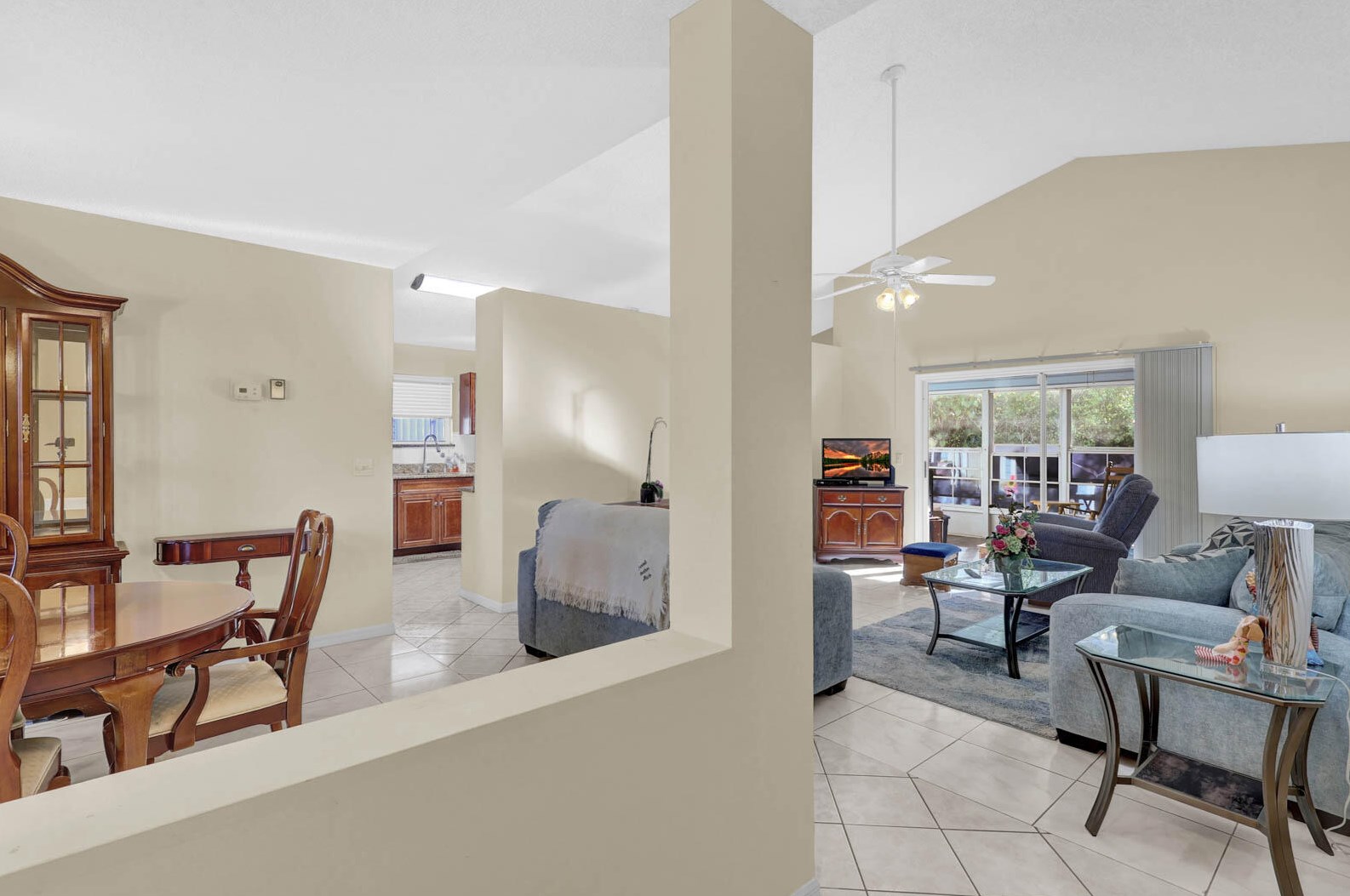 6000 Travelers Way, Fort Pierce FL  34982-4054 exterior