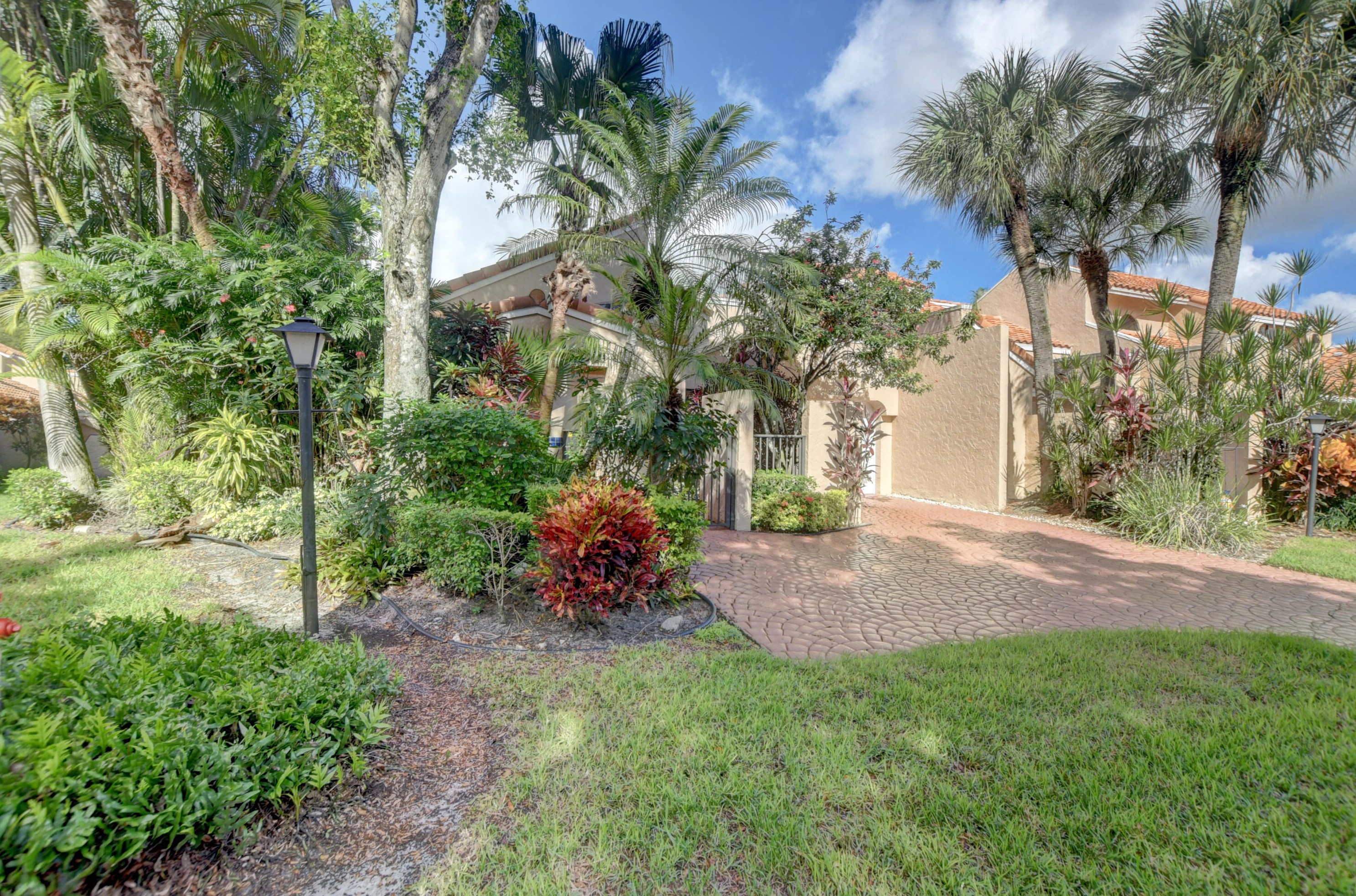 22780 Meridiana Dr, Boca Raton FL 33433-6310 exterior