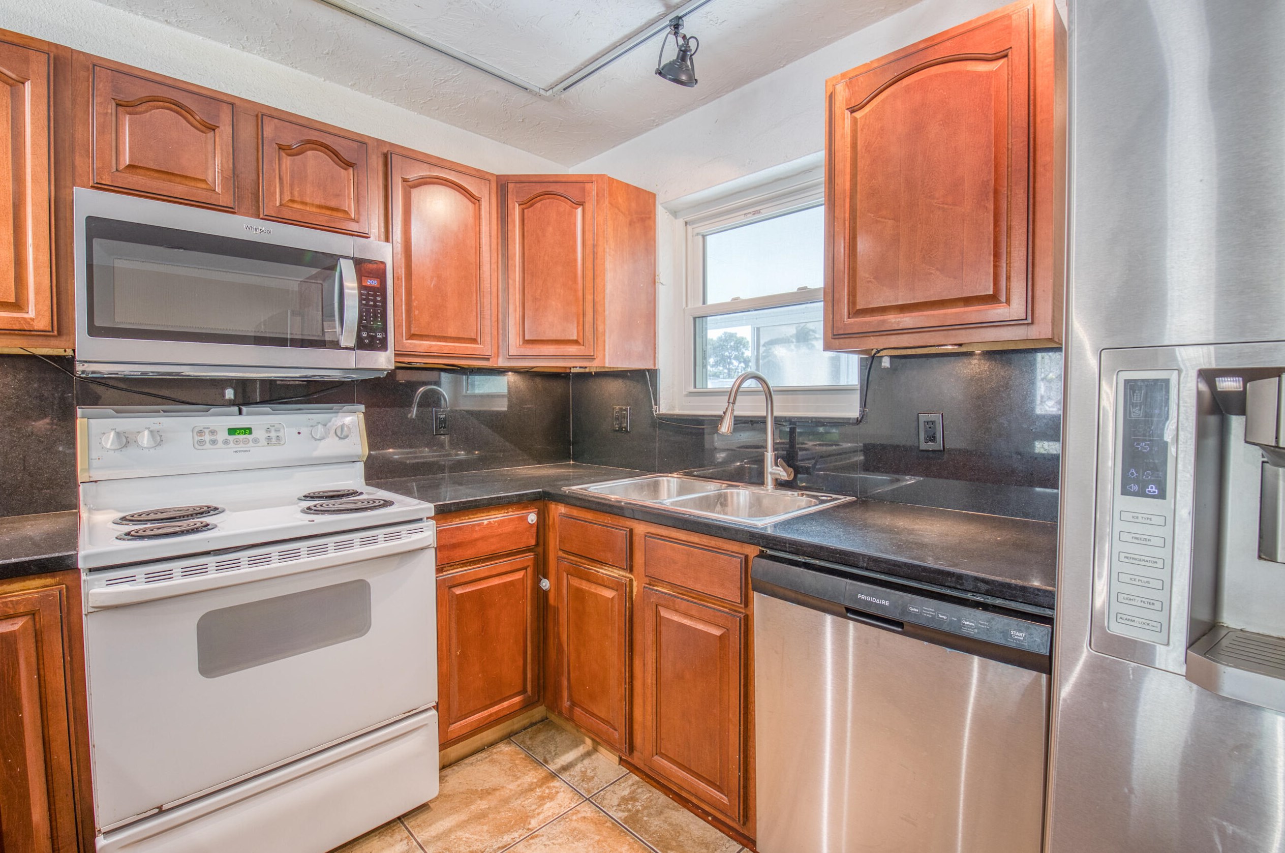 1931 Moor Dr, Lake Worth FL  33461-5722 exterior