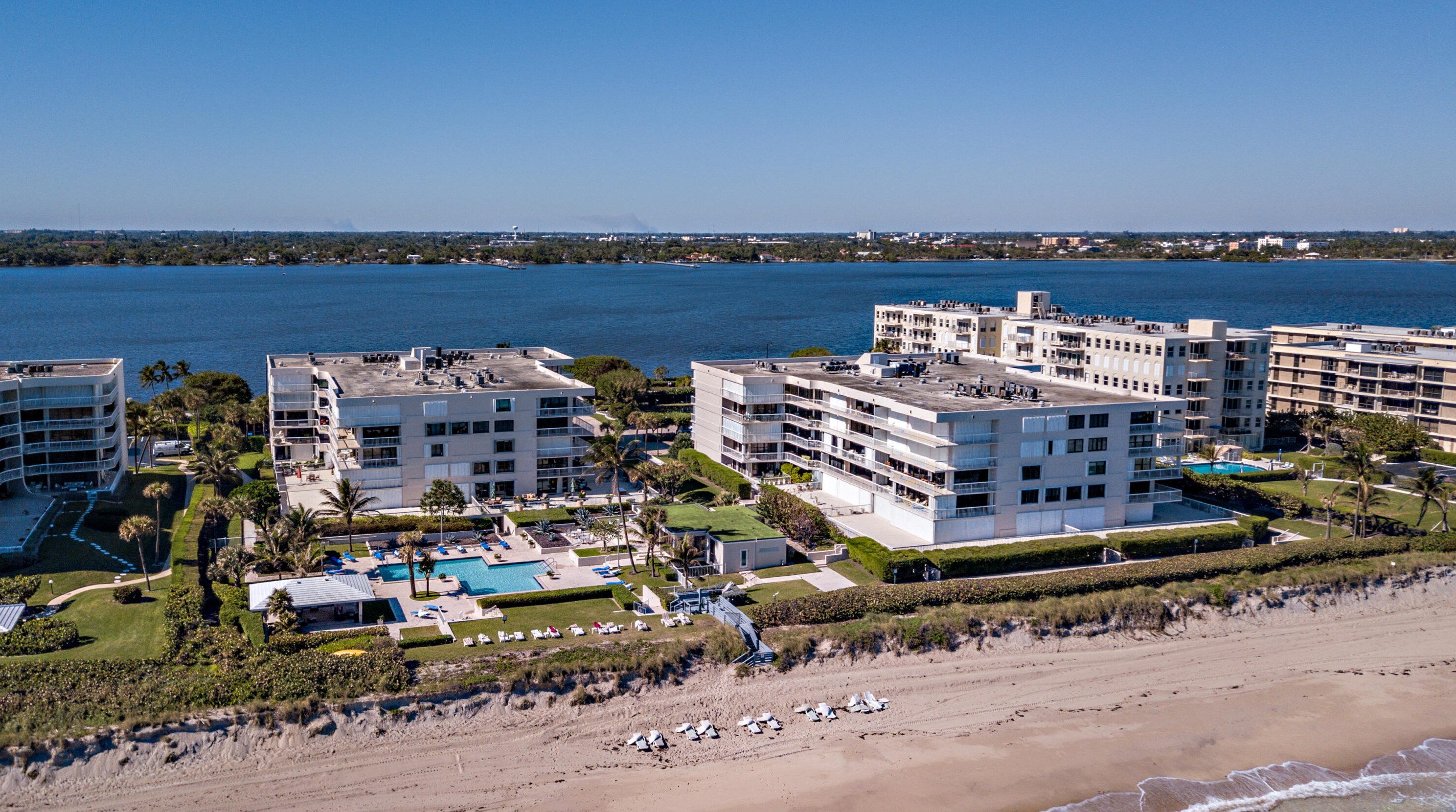 3250 S Ocean Blvd #408s, Palm Beach, FL 33480