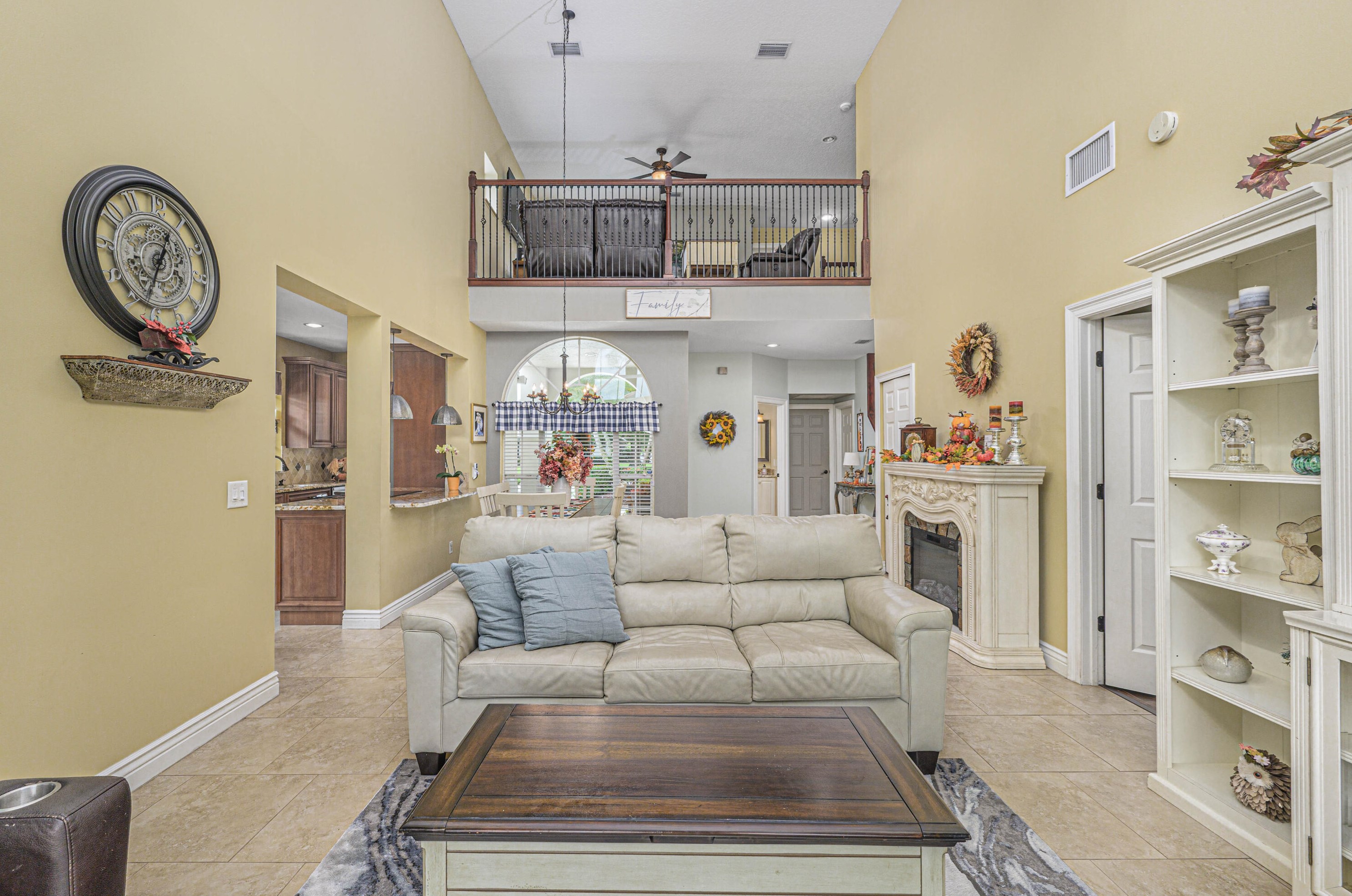 435 Fairway Lndg, Fort Pierce FL  34986-2166 exterior