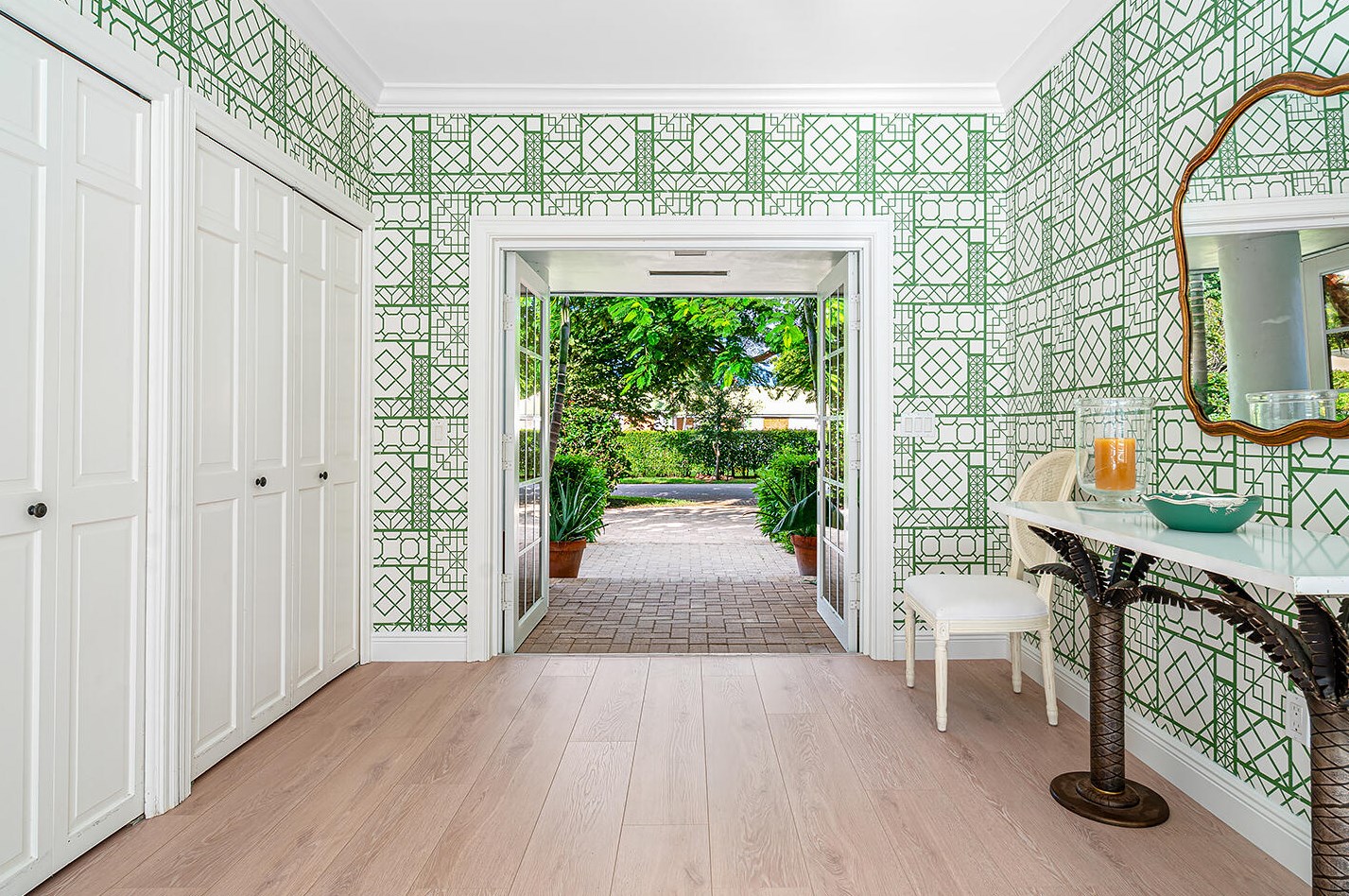 992 Atlantic Dr, Lake Worth FL  33462-4763 exterior