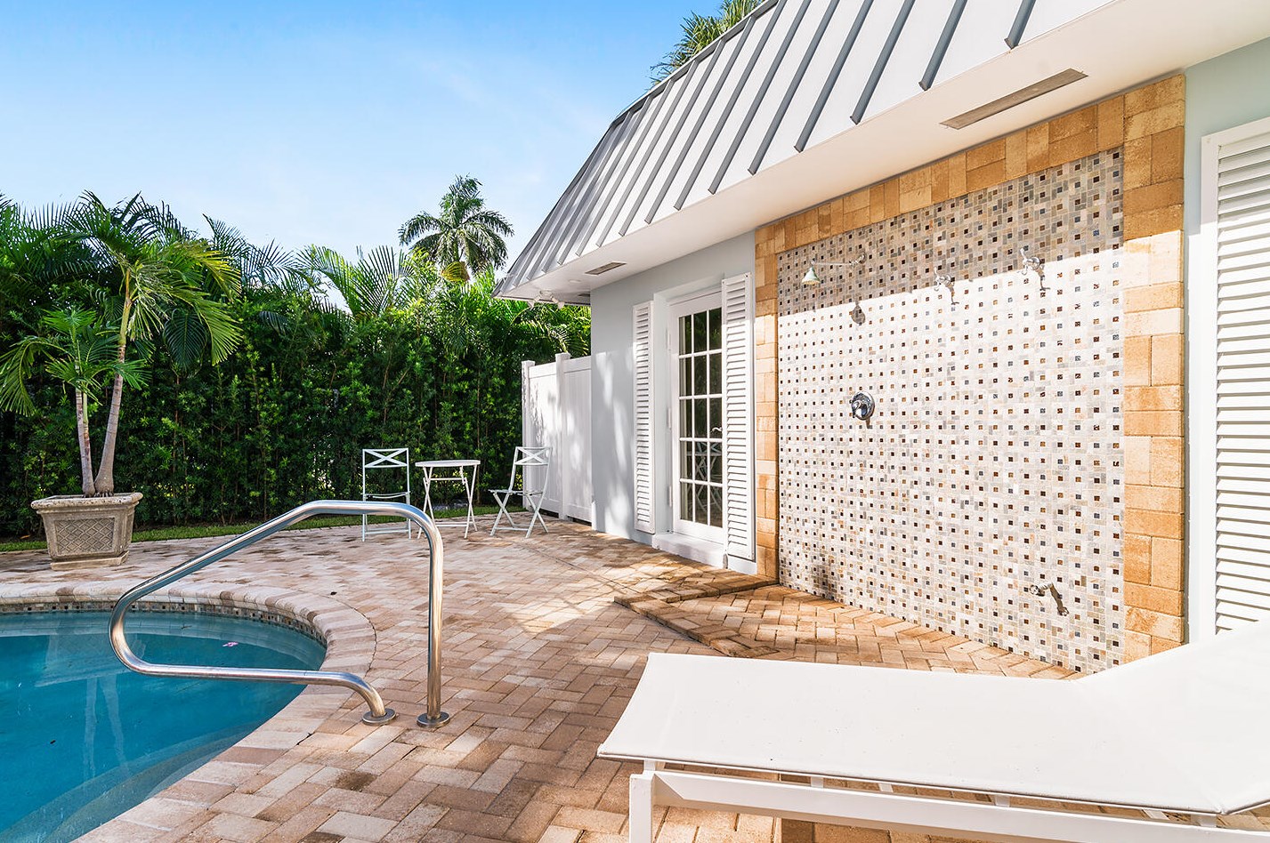 992 Atlantic Dr, Lake Worth FL  33462-4763 exterior