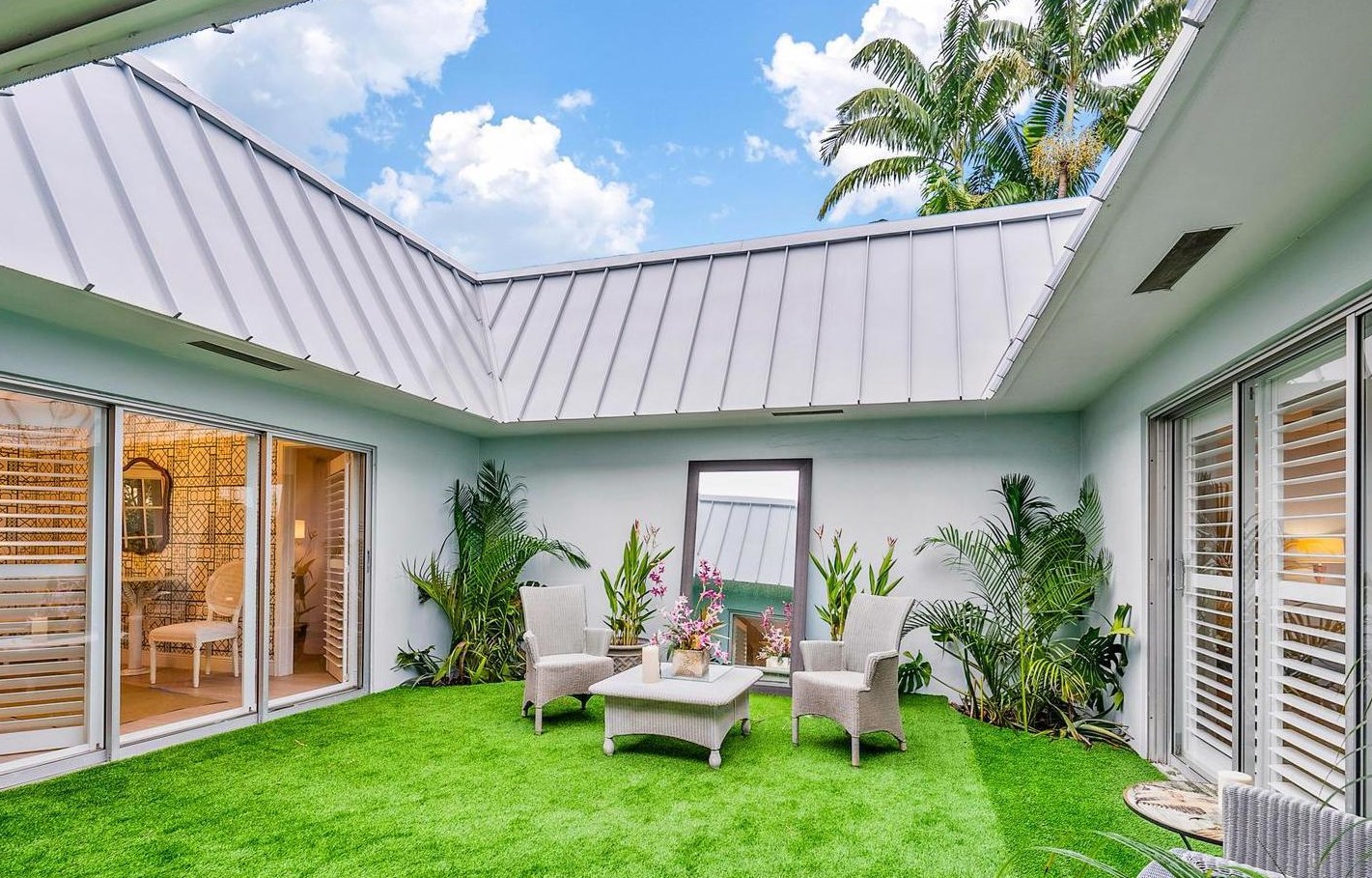 992 Atlantic Dr, Lake Worth FL  33462-4763 exterior