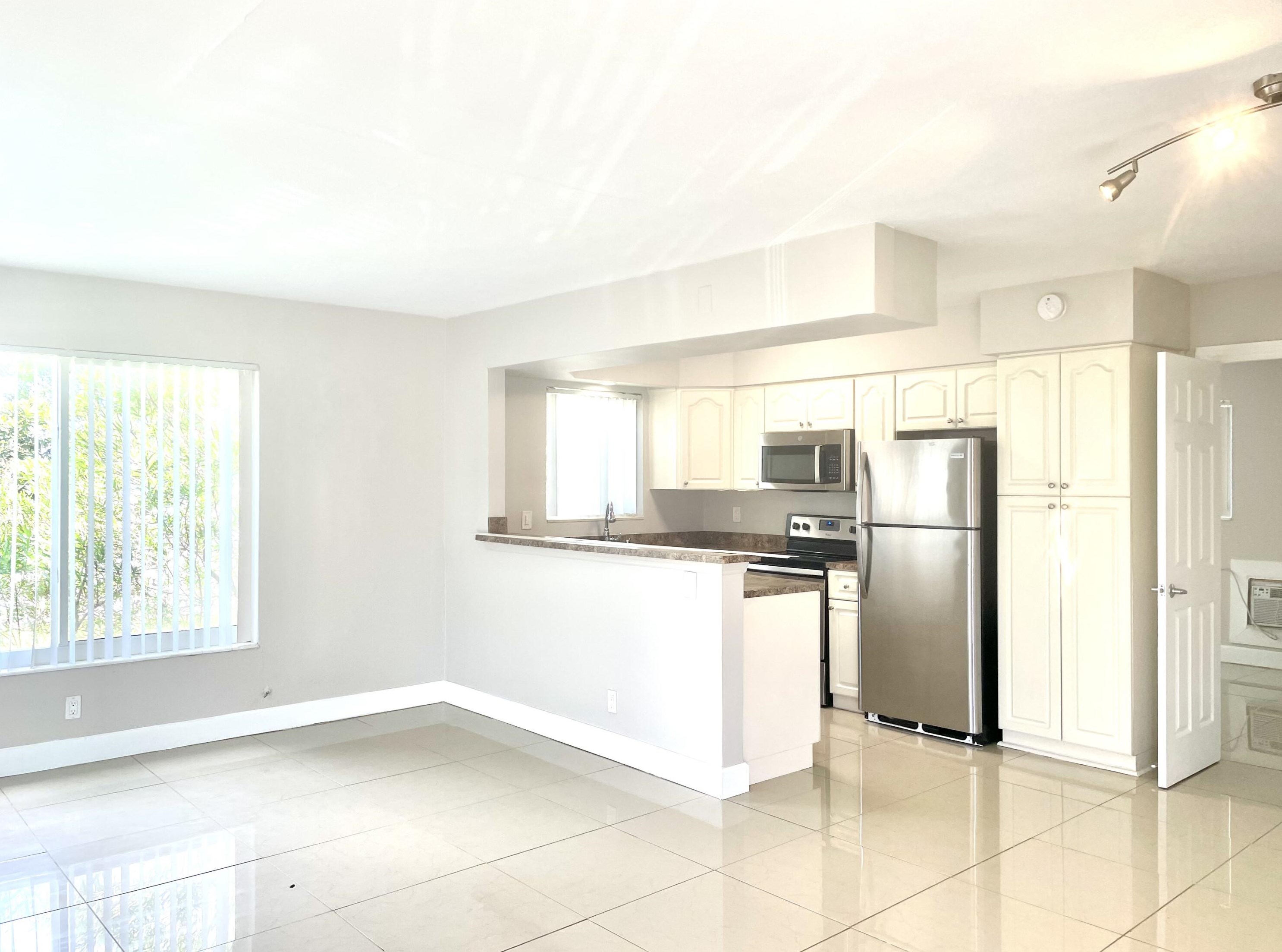 431 Camino Real, Boca Raton FL  33432-5711 exterior