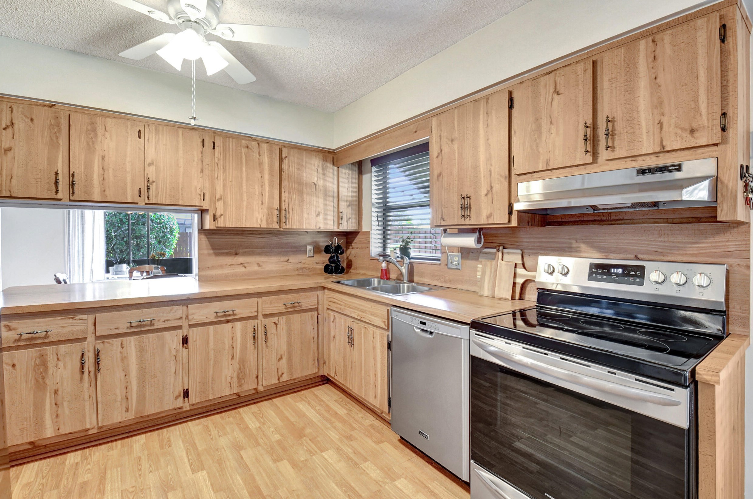 4713 Tortoise Shell Dr, Boca Raton FL  33487-2146 exterior