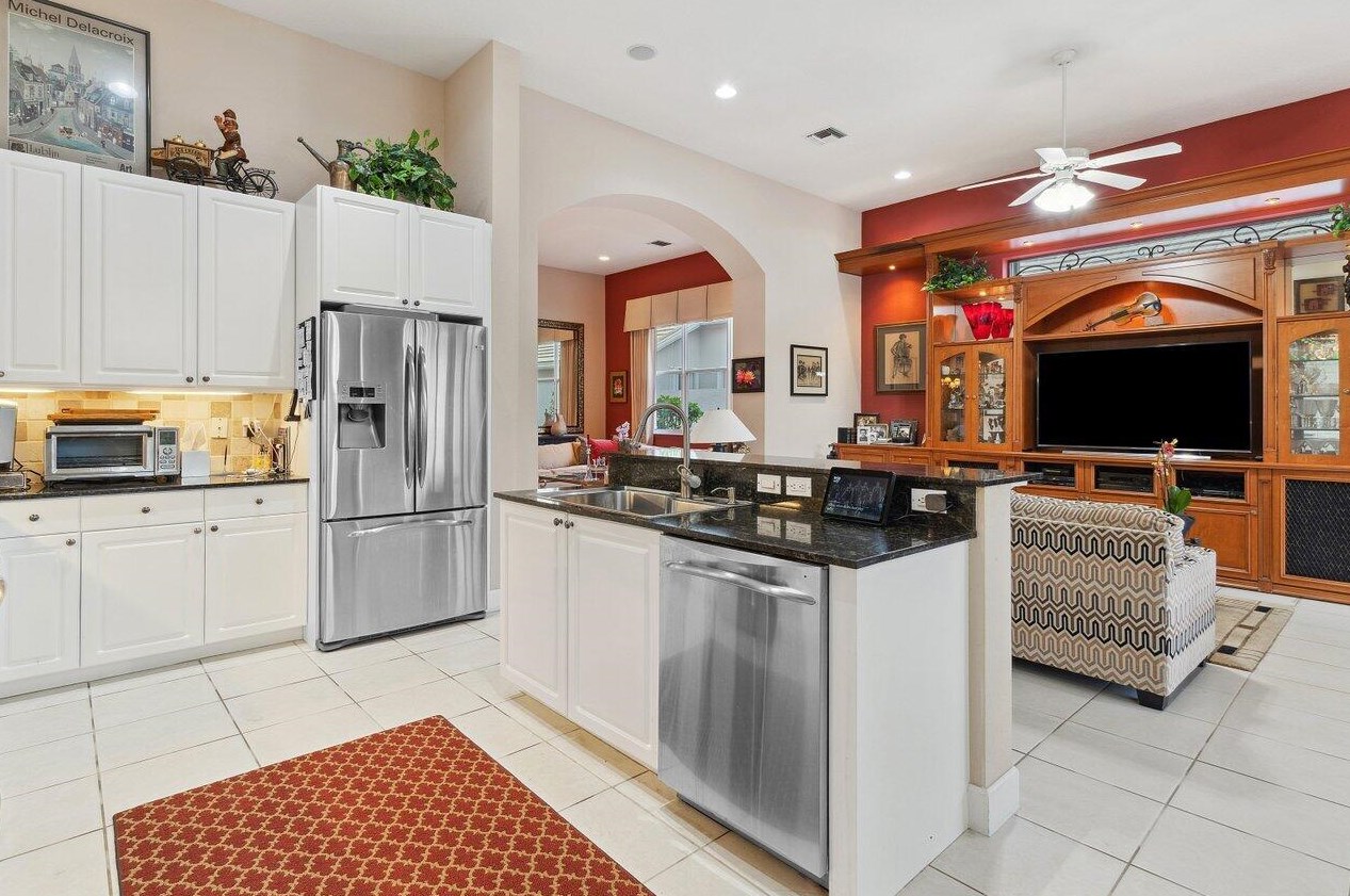 117 Victoria Bay Ct, West Palm Beach FL  33418-5764 exterior