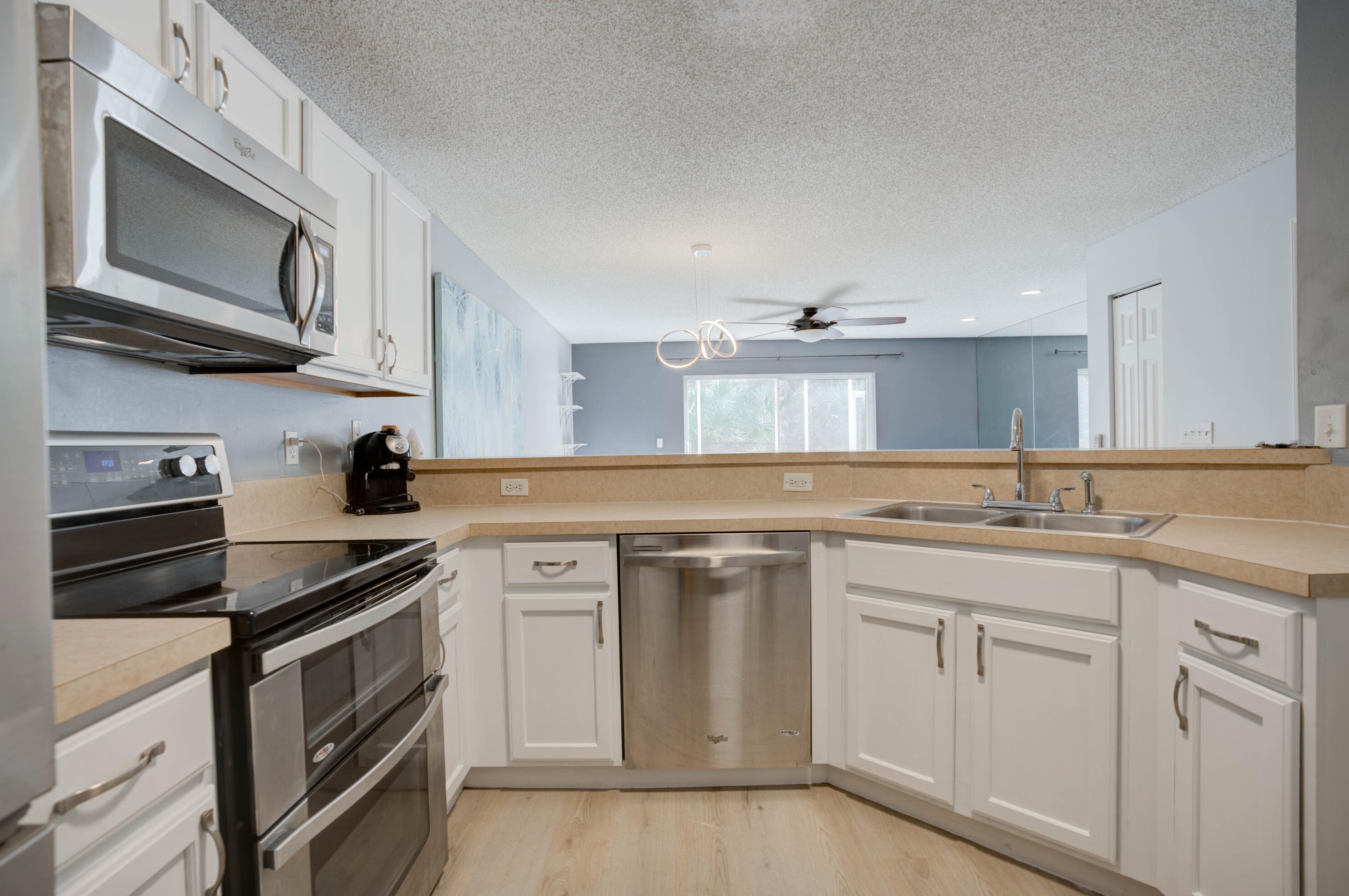 107 Wooden Mill Ter, Jupiter FL  33458-5553 exterior