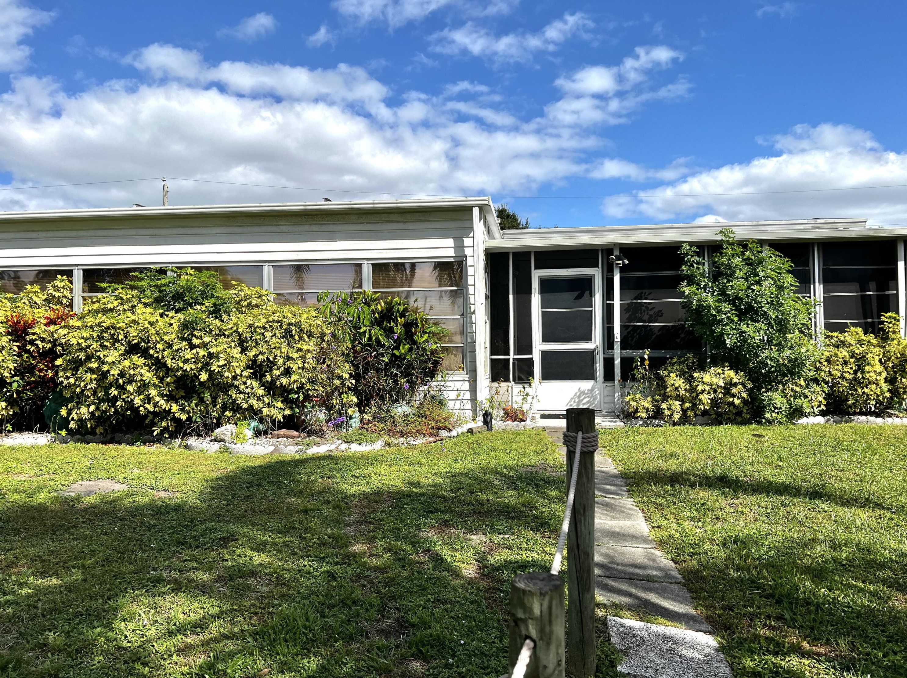 3701 19th Ter, Okeechobee FL  34974-7070 exterior