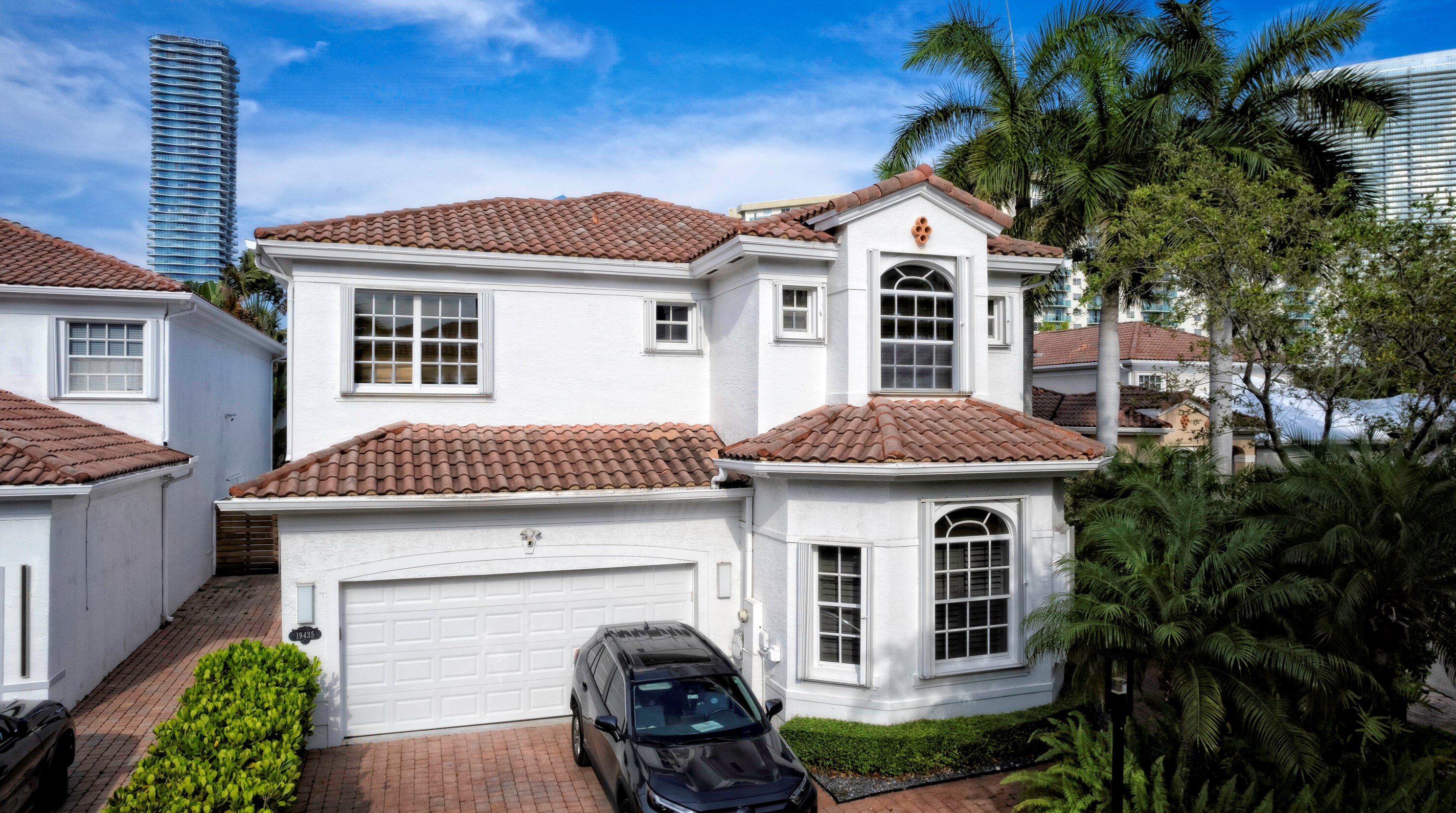 19435 39 Ave, Miami FL  33160-2273 exterior