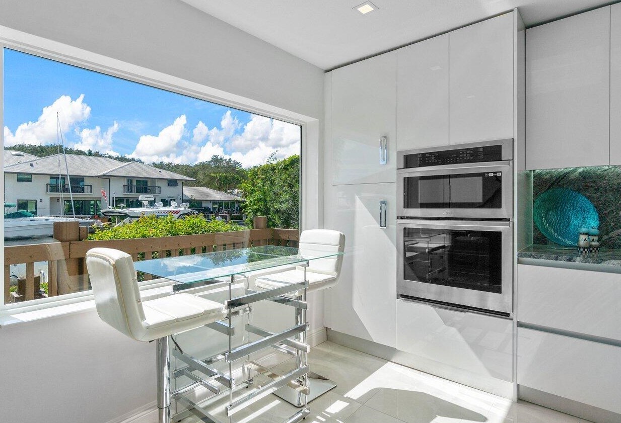 606 Boca Marina Ct, Boca Raton FL  33487-5204 exterior