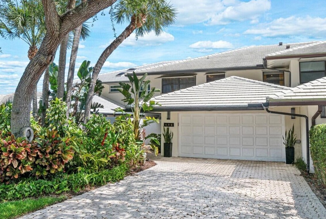 606 Boca Marina Ct, Boca Raton FL  33487-5204 exterior