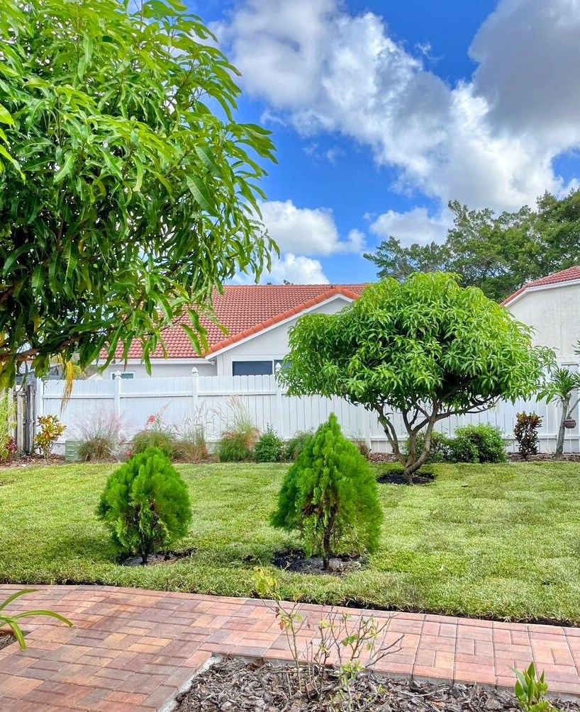 7416 Ansley Dr, Lake Worth FL  33467-7707 exterior