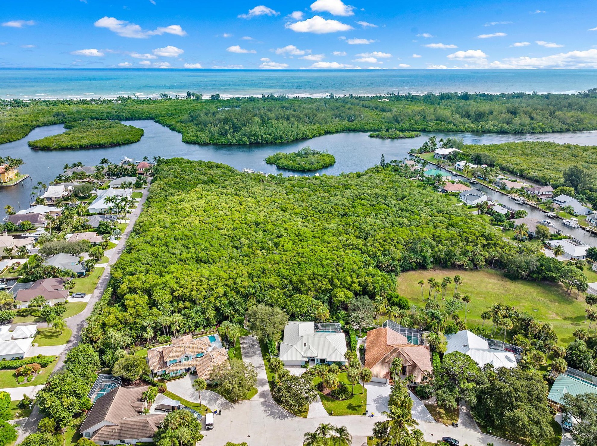 9329 Mystic Cove Ter, Hobe Sound FL  33455-7741 exterior