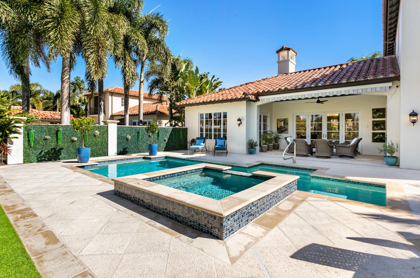 414 Red Hawk Dr, Jupiter FL  33477-4204 exterior