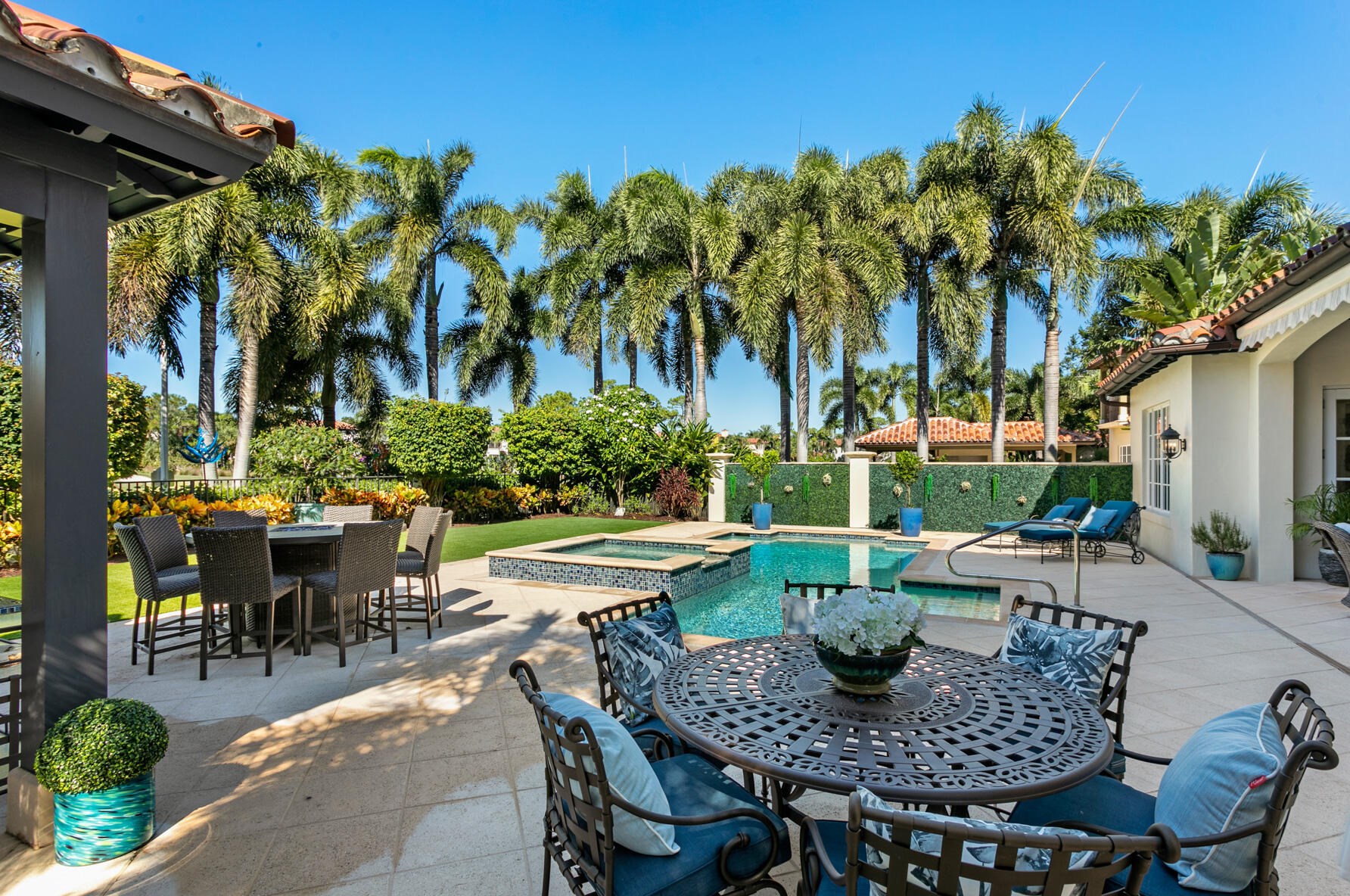 414 Red Hawk Dr, Jupiter FL  33477-4204 exterior