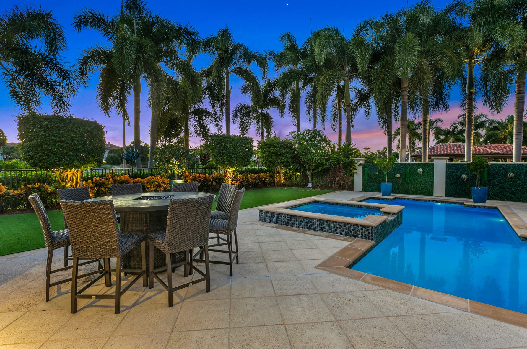414 Red Hawk Dr, Jupiter FL  33477-4204 exterior