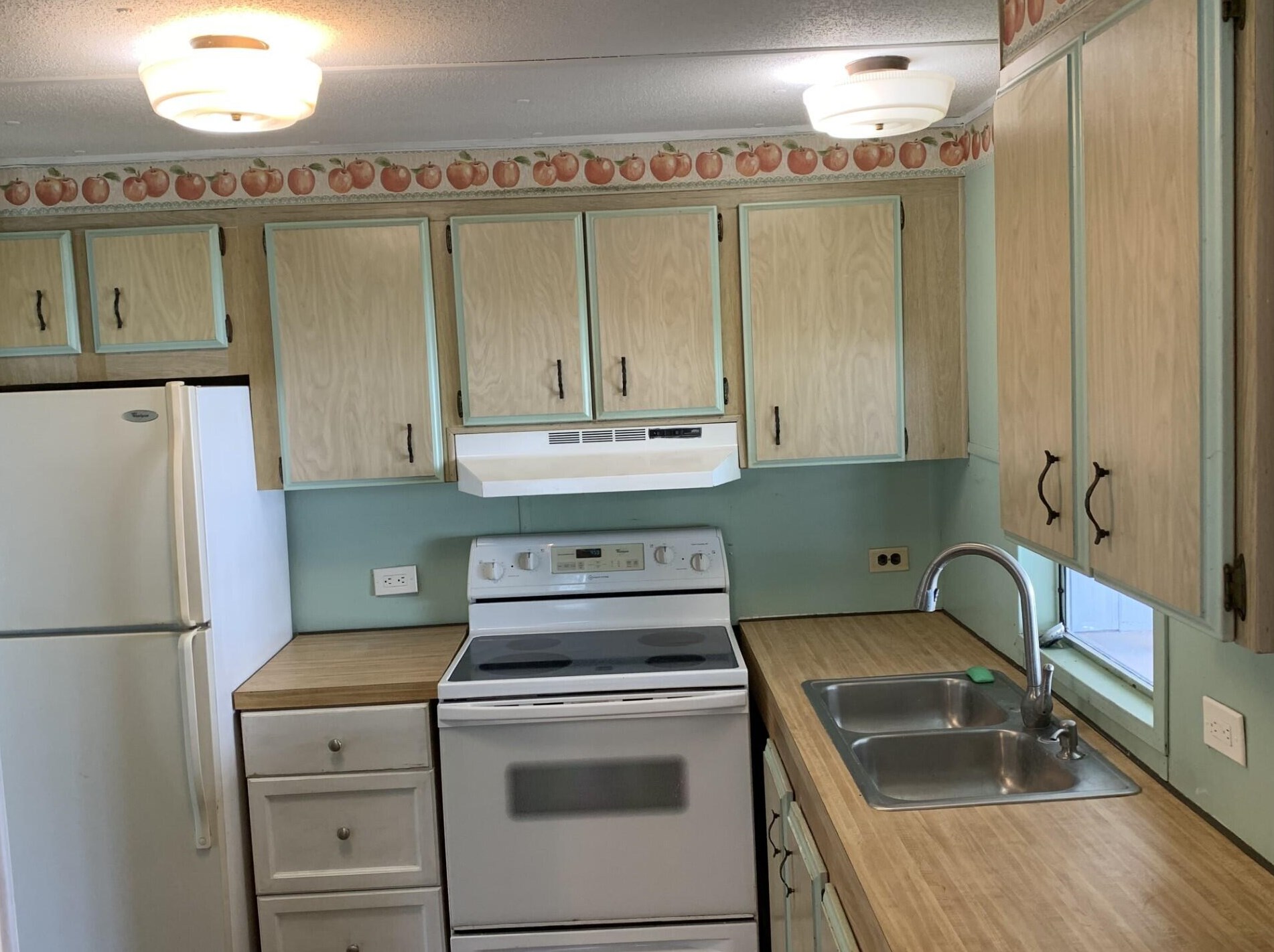 7528 Swan Ave, Hobe Sound FL  33455-5943 exterior
