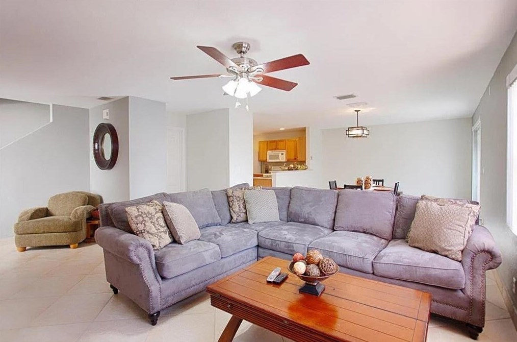 6695 Spg Gdn Run, Lake Worth FL  33463-7431 exterior
