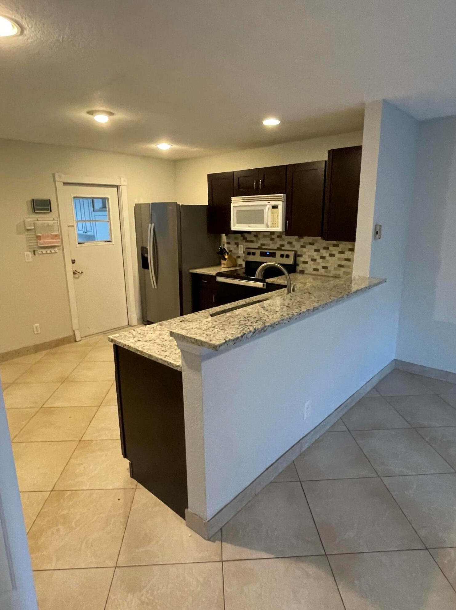 6695 Spg Gdn Run, Lake Worth FL  33463-7431 exterior