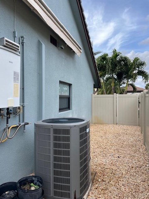 11277 Boca Woods Ln, Boca Raton FL  33428-1840 exterior