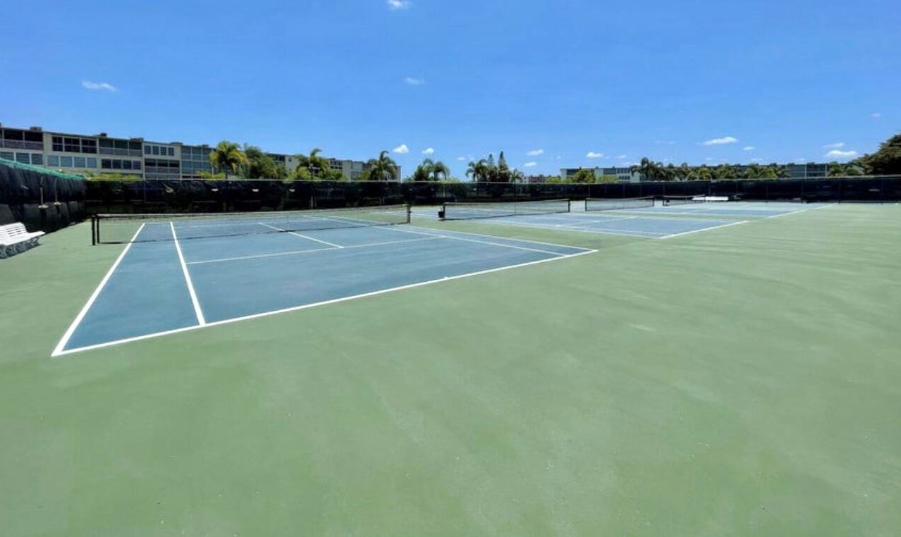 104 Mansfield C, Boca Raton FL  33434-2404 exterior