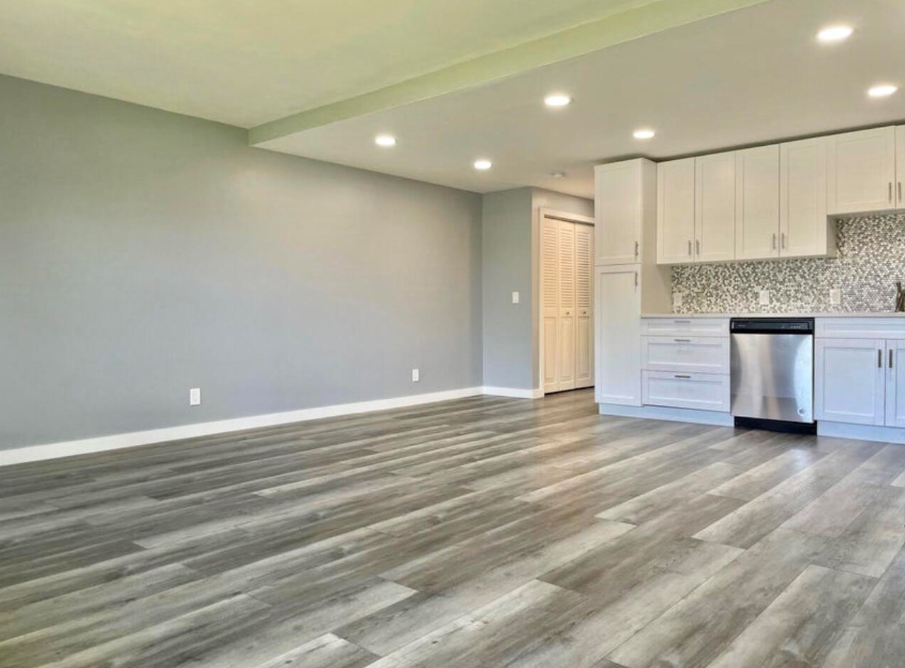 104 Mansfield C, Boca Raton FL  33434-2404 exterior