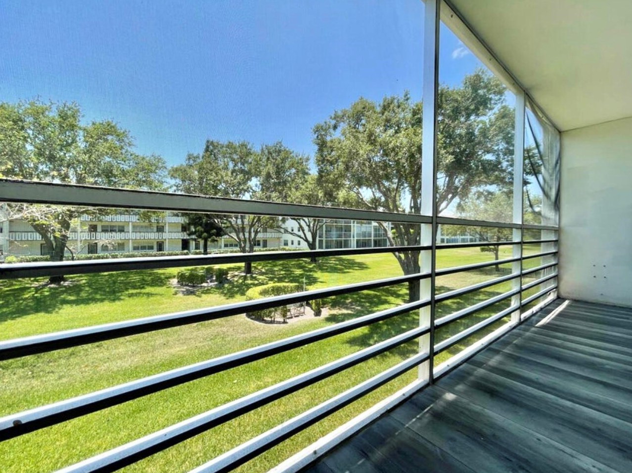 104 Mansfield C, Boca Raton FL  33434-2404 exterior