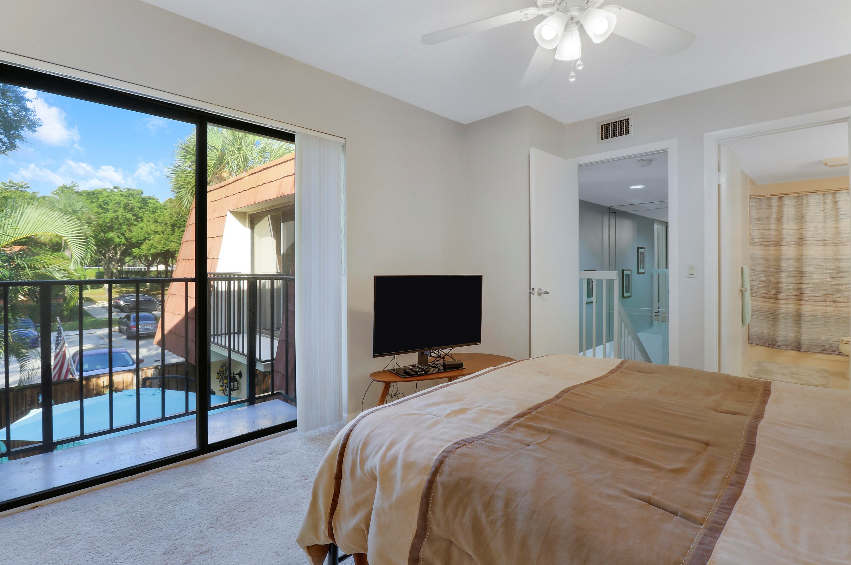 120 Buttonwood Ln, Boynton Beach FL 33436-7120 exterior