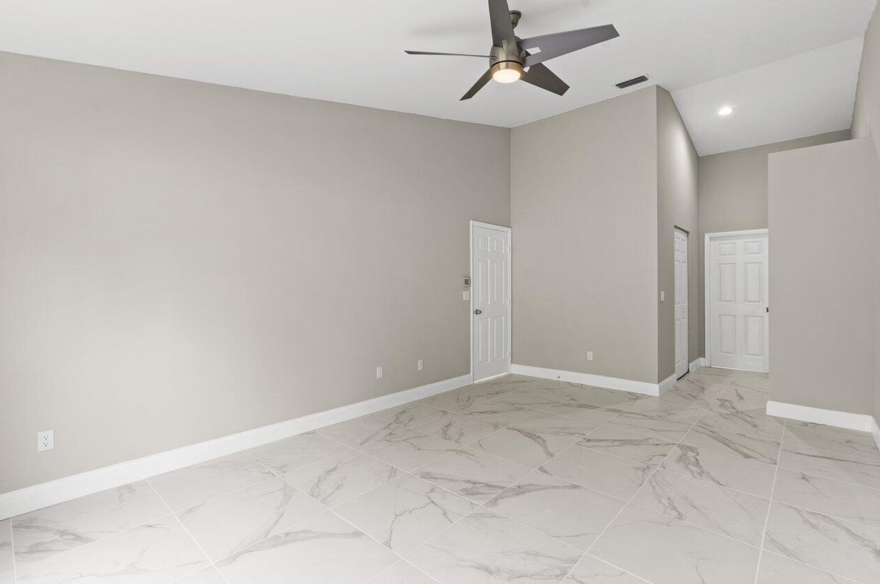 18750 Caspian Cir, Boca Raton FL  33496-2118 exterior