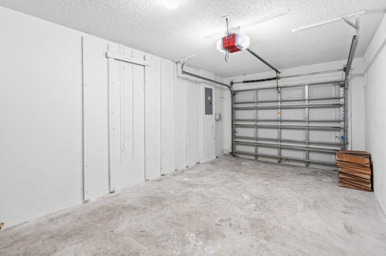 18750 Caspian Cir, Boca Raton FL  33496-2118 exterior