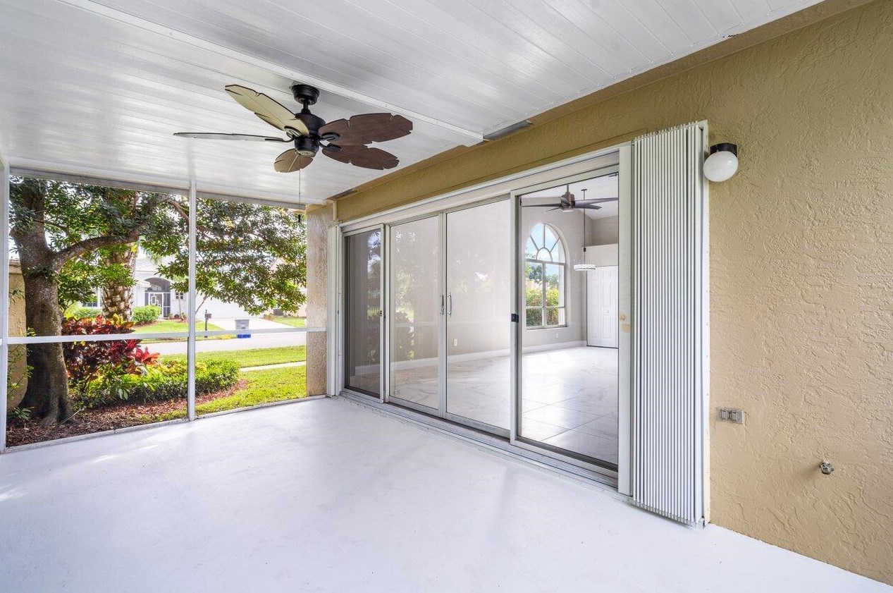 18750 Caspian Cir, Boca Raton FL  33496-2118 exterior