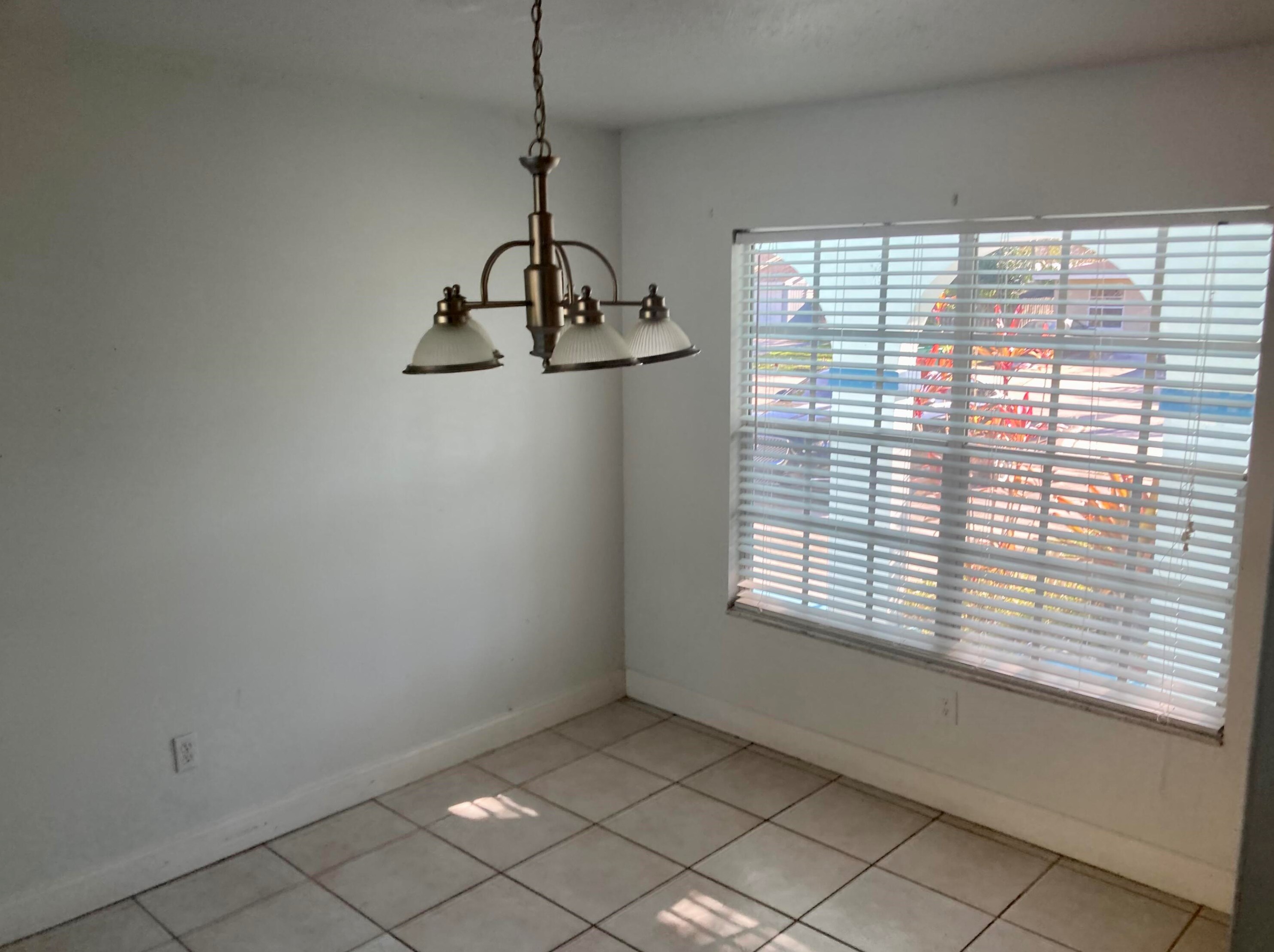 271 Faring Ave, Fort Pierce FL  34983-1758 exterior