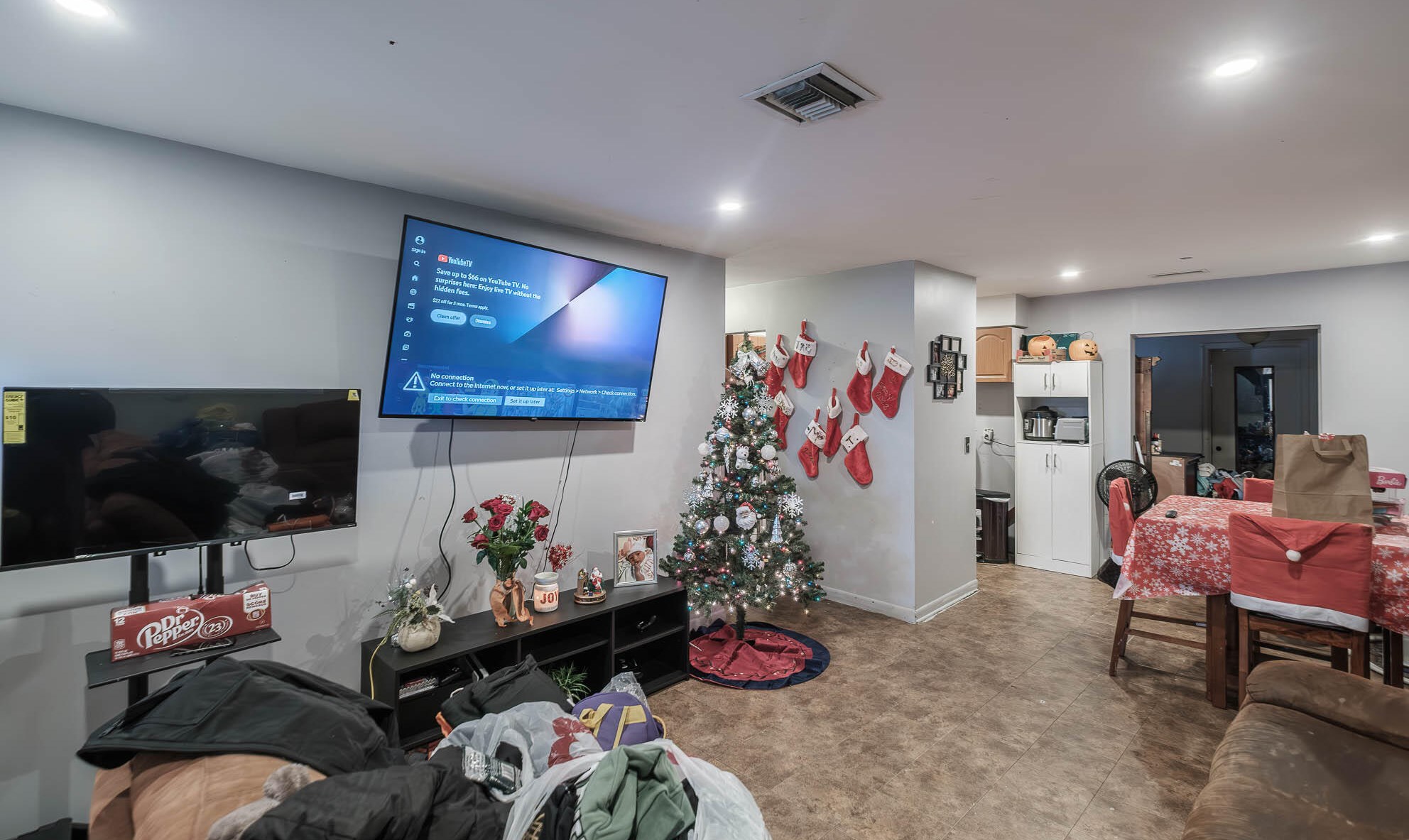 1307 Alho Dr, Lake Worth FL  33462-1503 exterior