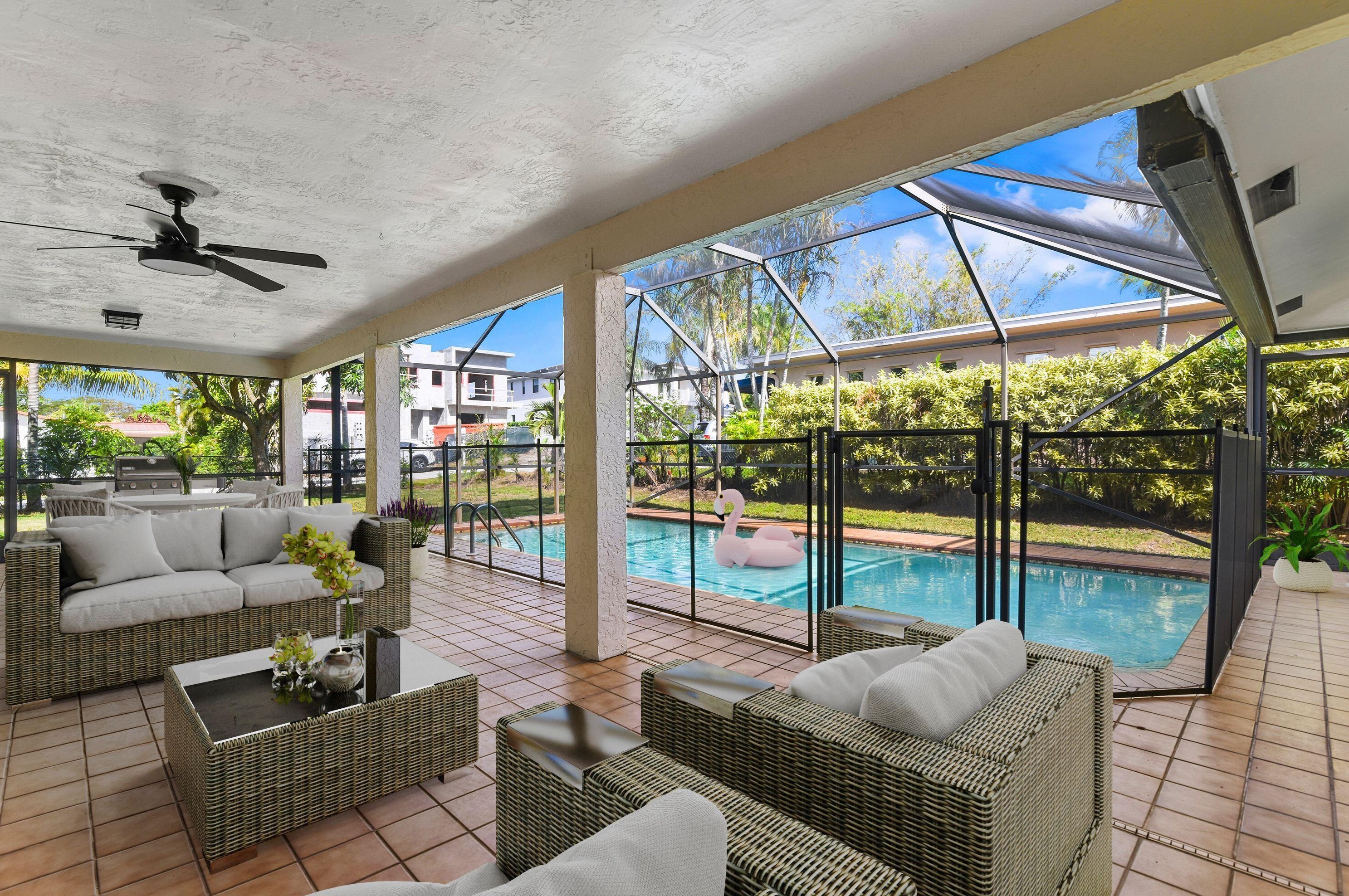 898 5th Ave, Boca Raton FL  33432-2512 exterior