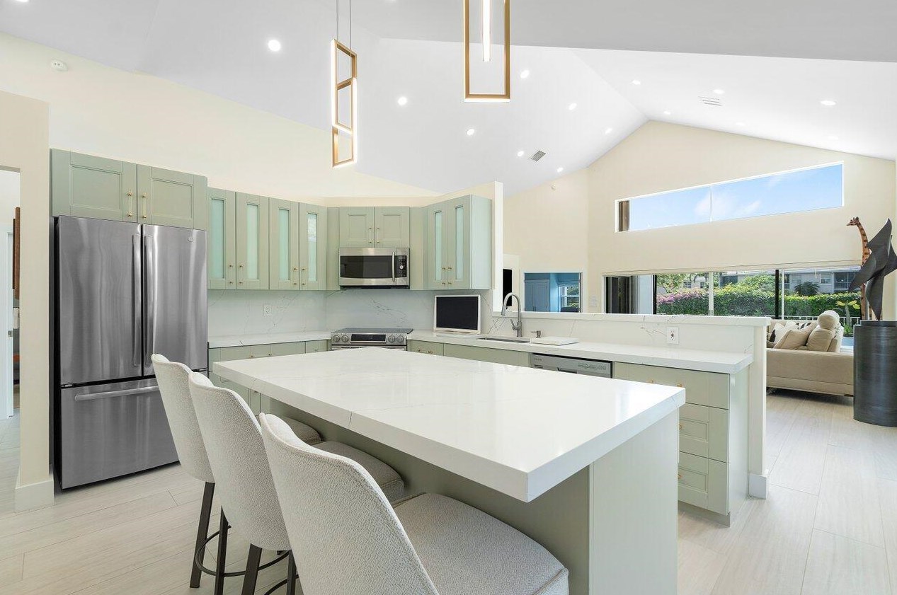 5212 Via De Amalfi Dr, Boca Raton FL  33496-2432 exterior